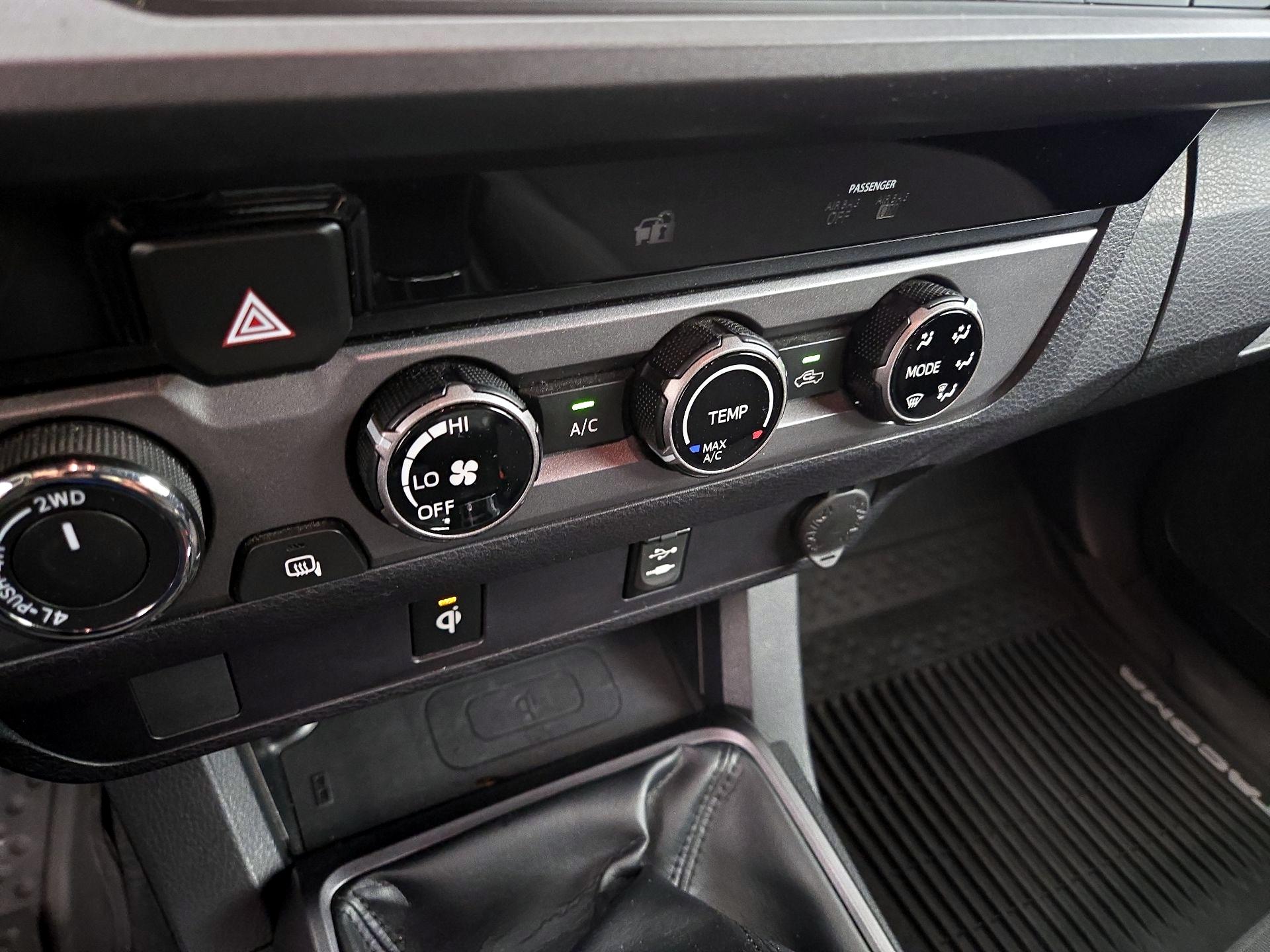 Thumbnail: 2017 Toyota Tacoma - 17