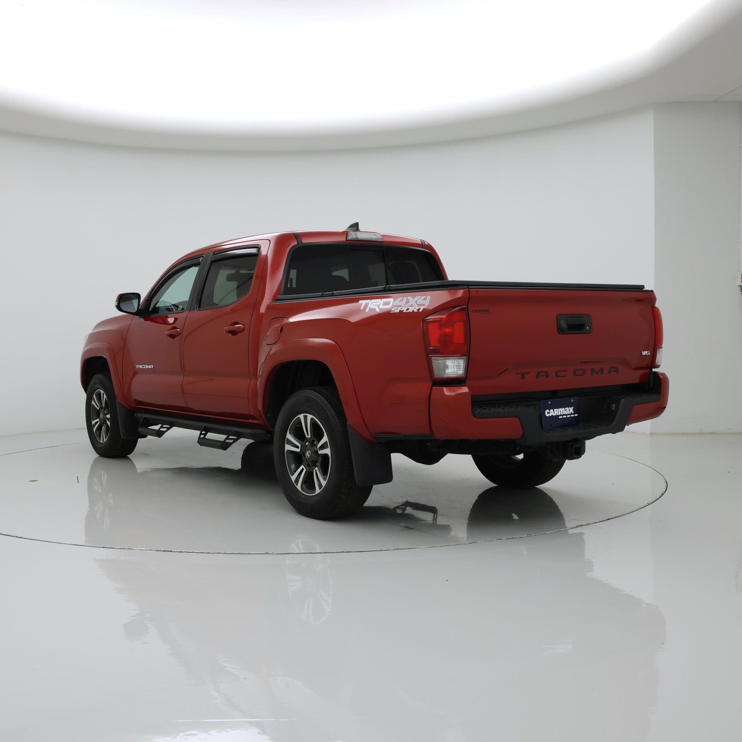 Thumbnail: 2017 Toyota Tacoma - 2