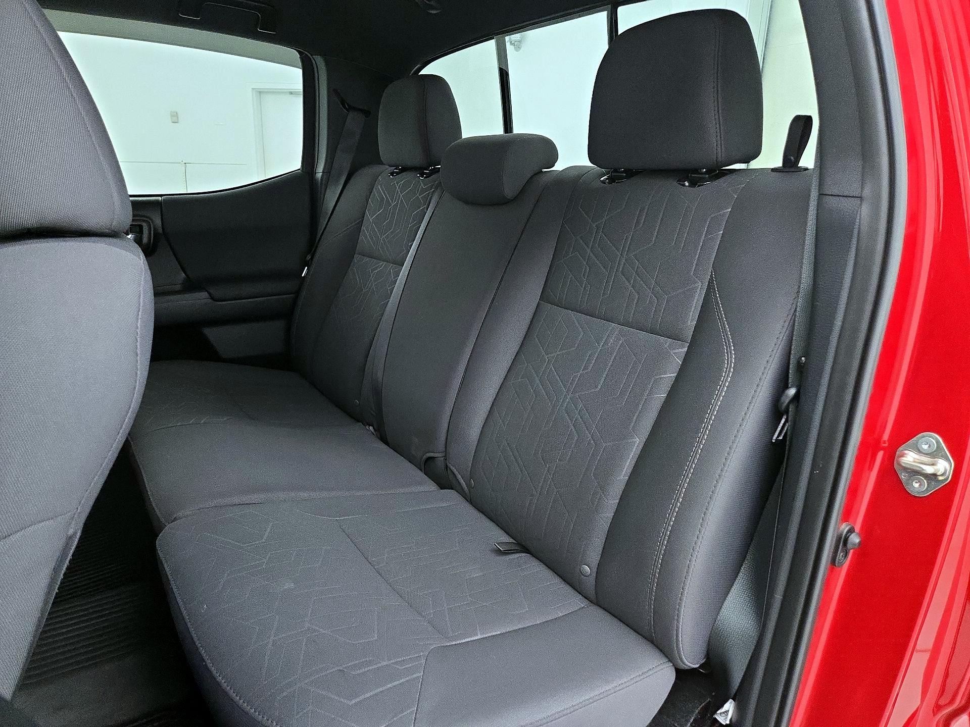 Thumbnail: 2017 Toyota Tacoma - 20