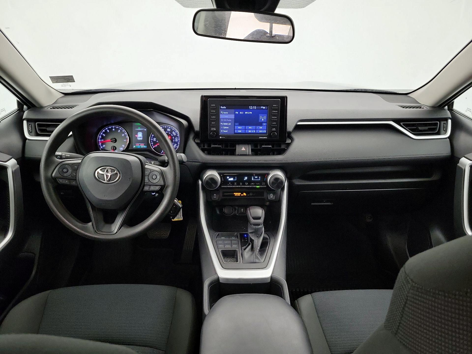 Thumbnail: 2022 Toyota RAV4 - 9