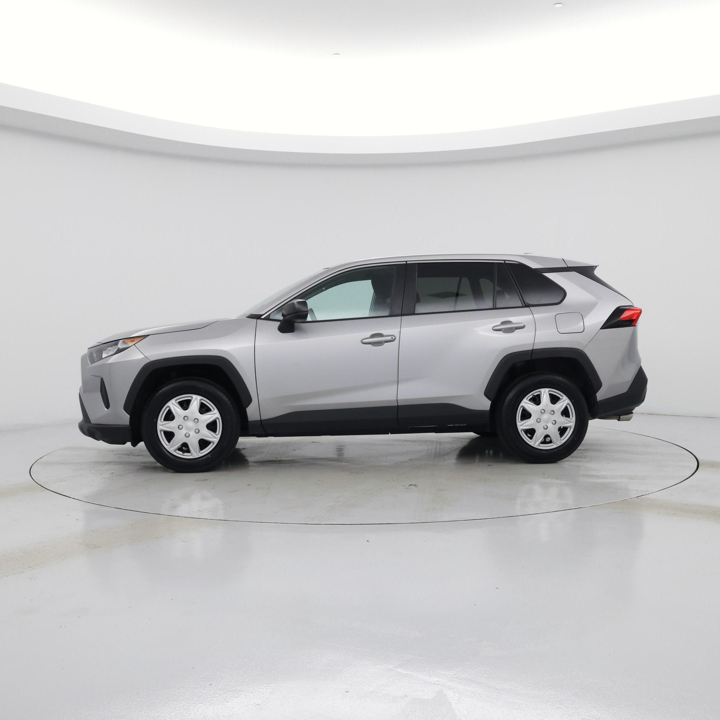 Thumbnail: 2022 Toyota RAV4 - 3