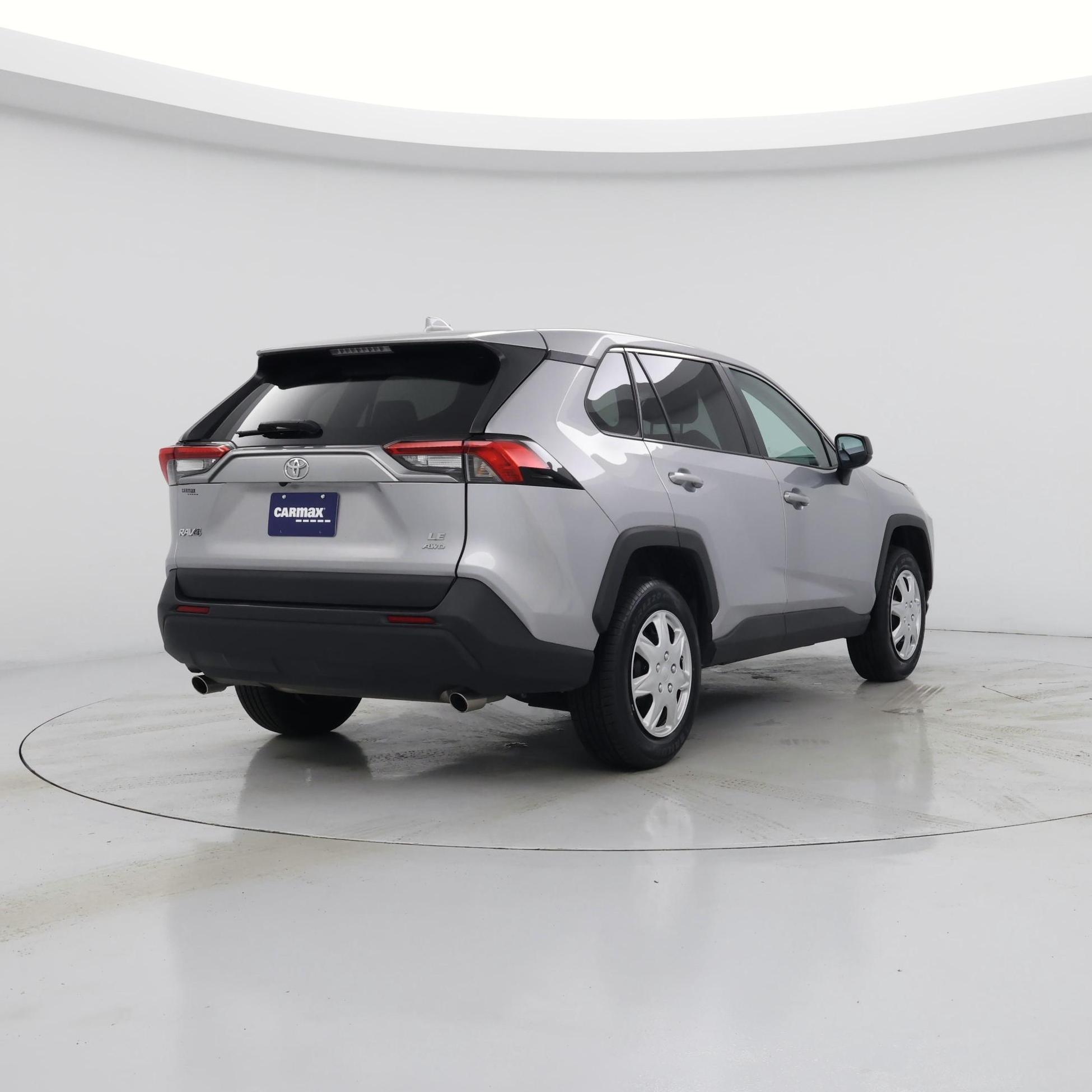 Thumbnail: 2022 Toyota RAV4 - 8