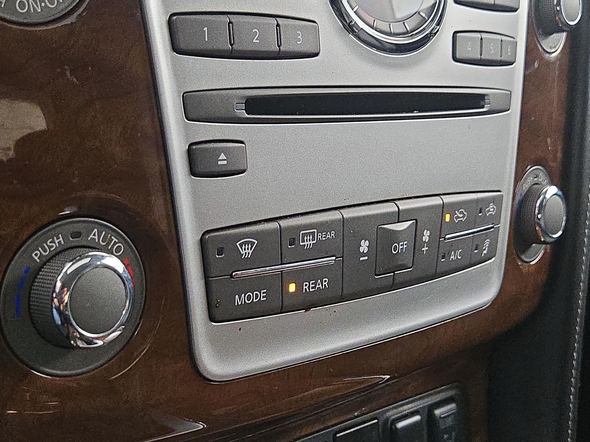 Thumbnail: 2019 INFINITI QX80 - 17