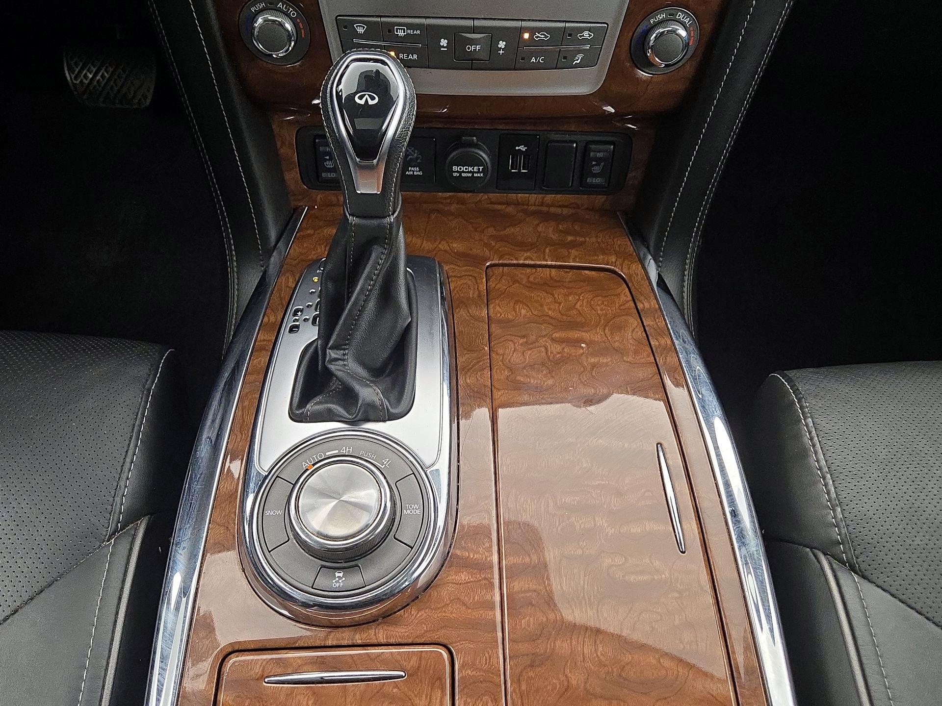 Thumbnail: 2019 INFINITI QX80 - 18