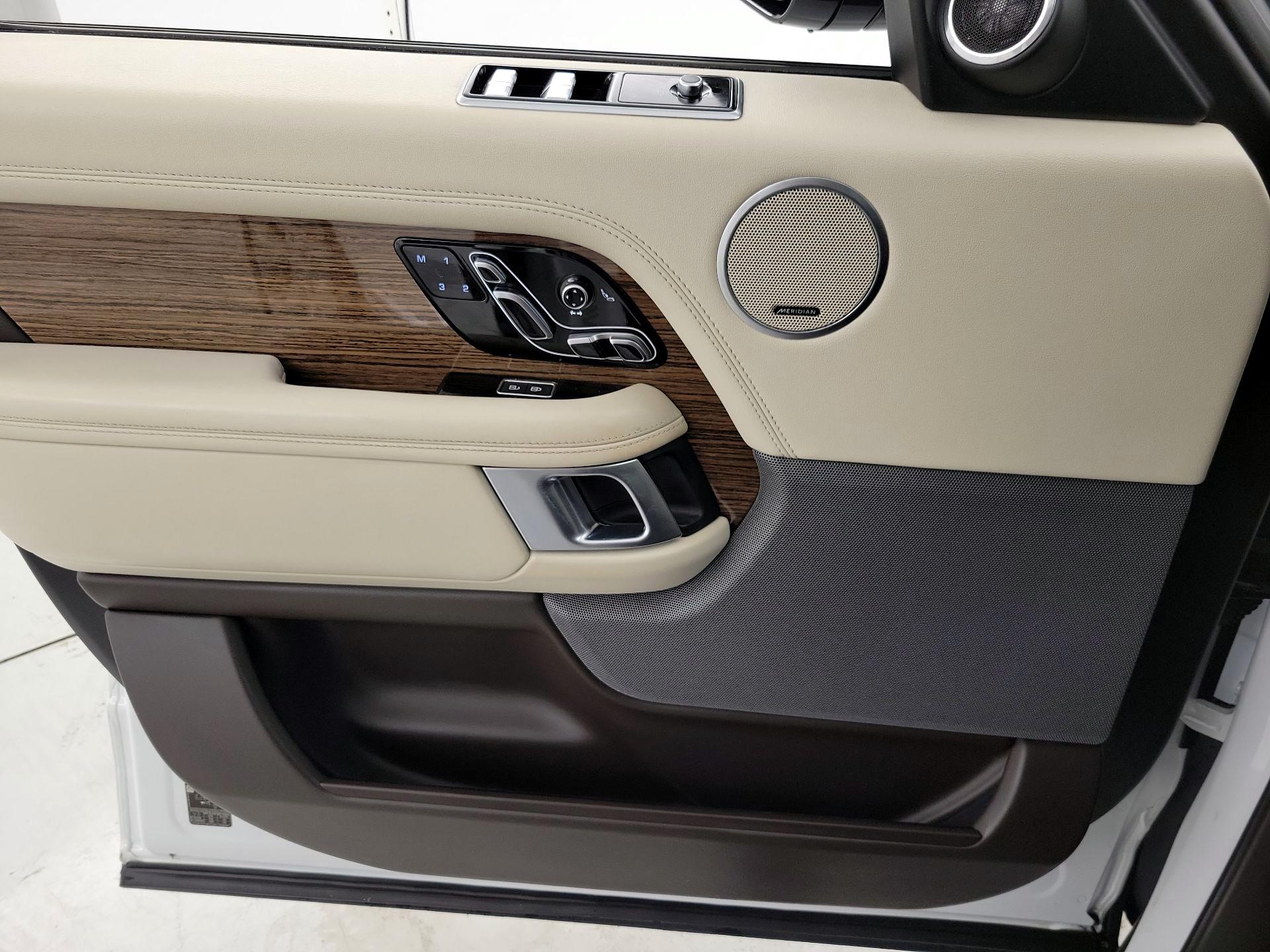 Thumbnail: 2021 Land Rover Range Rover - 12