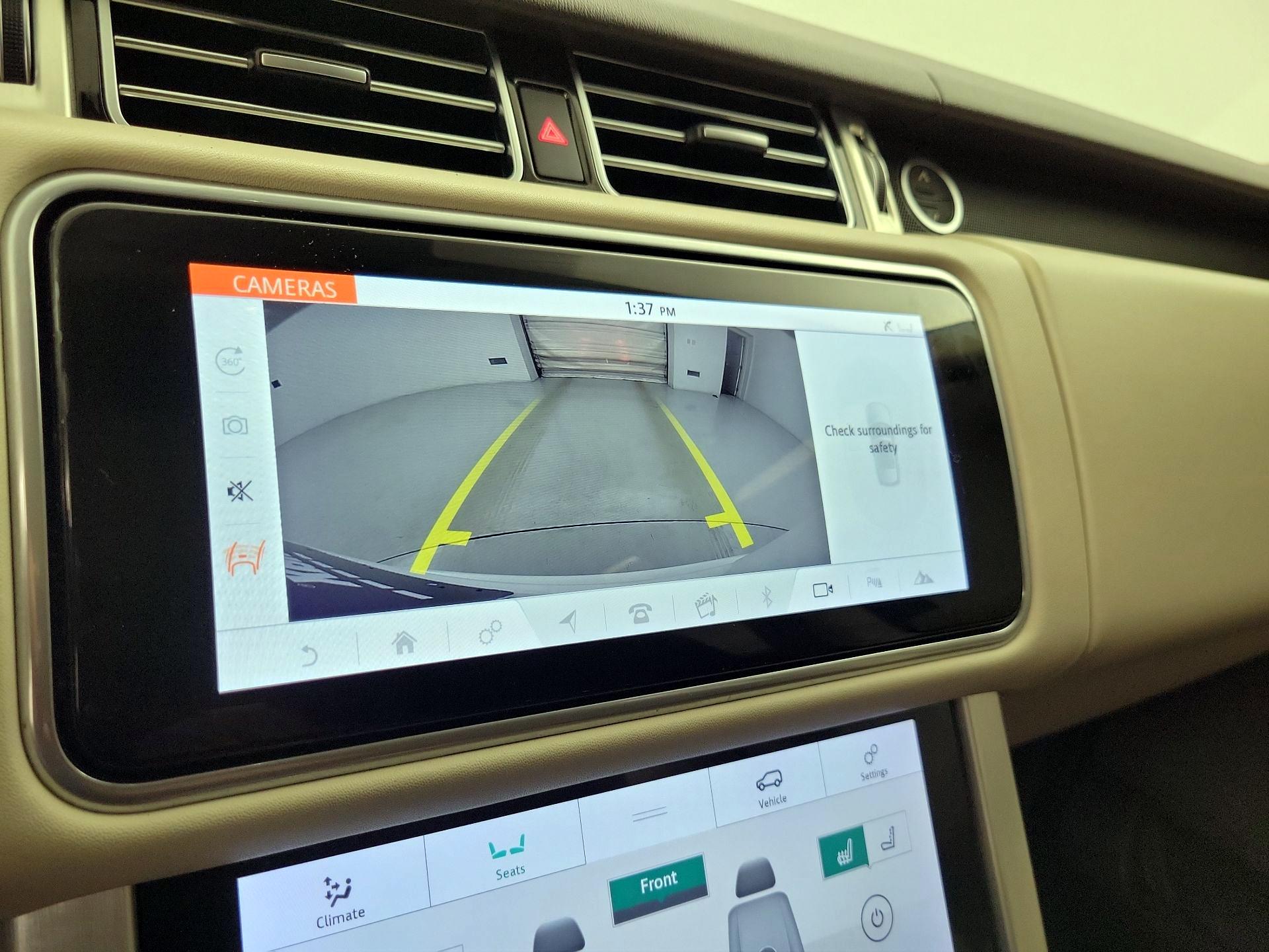 Thumbnail: 2021 Land Rover Range Rover - 15