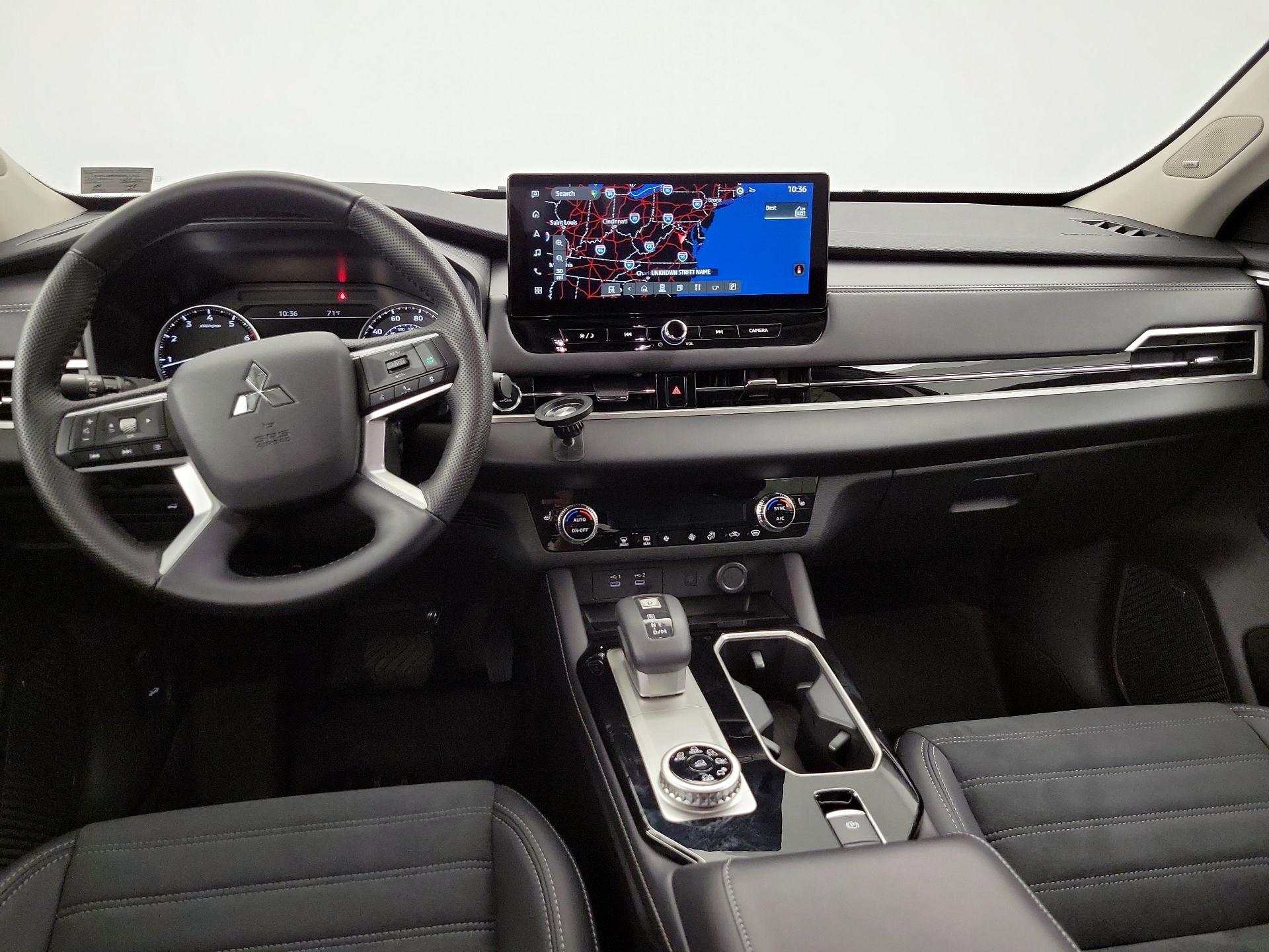 Thumbnail: 2025 Mitsubishi Outlander - 9