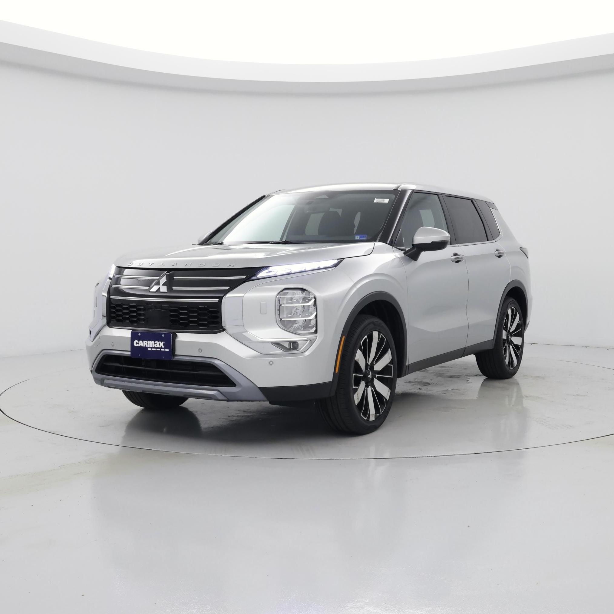 Thumbnail: 2025 Mitsubishi Outlander - 4