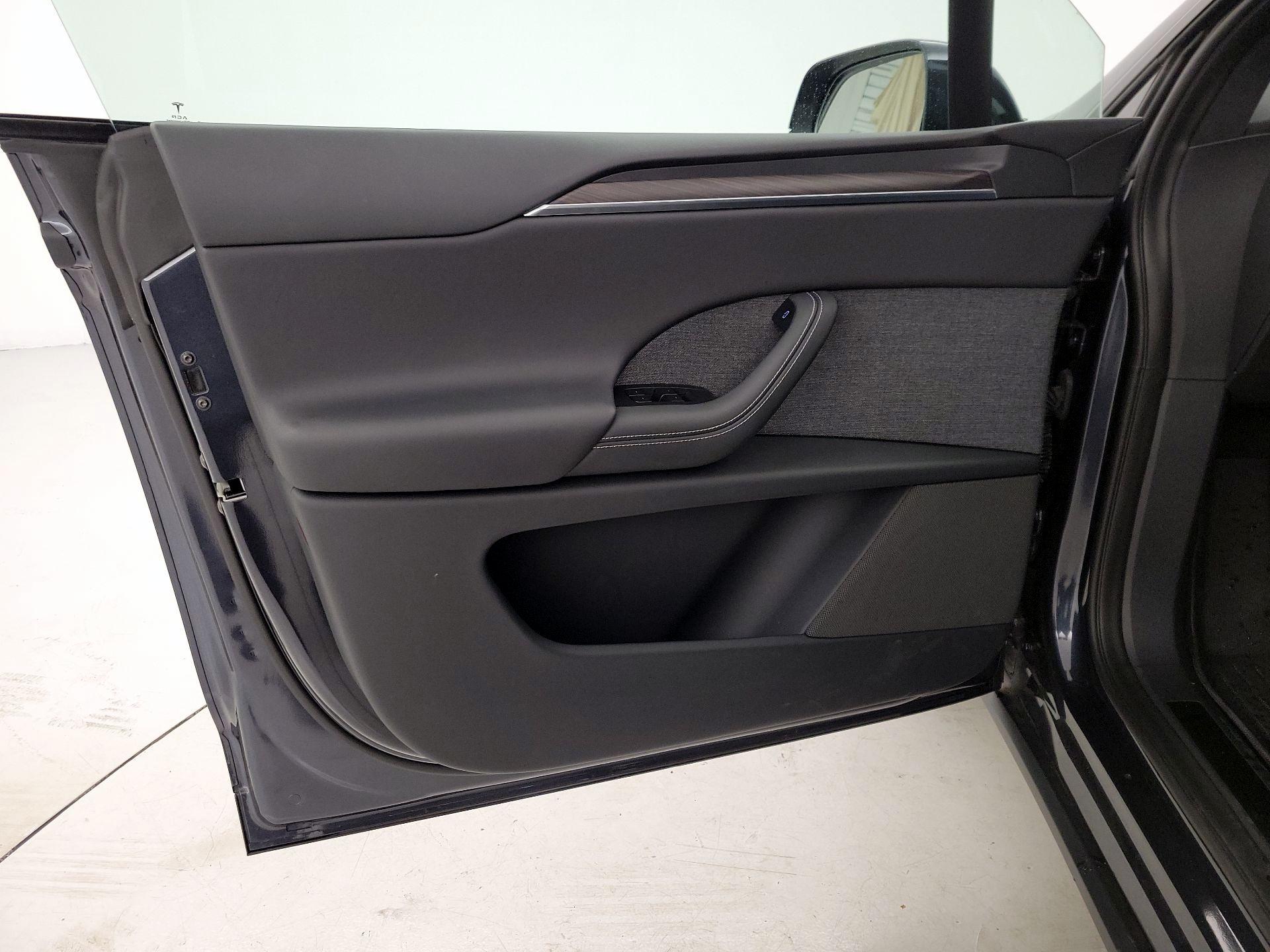 Thumbnail: 2024 Tesla Model X - 12