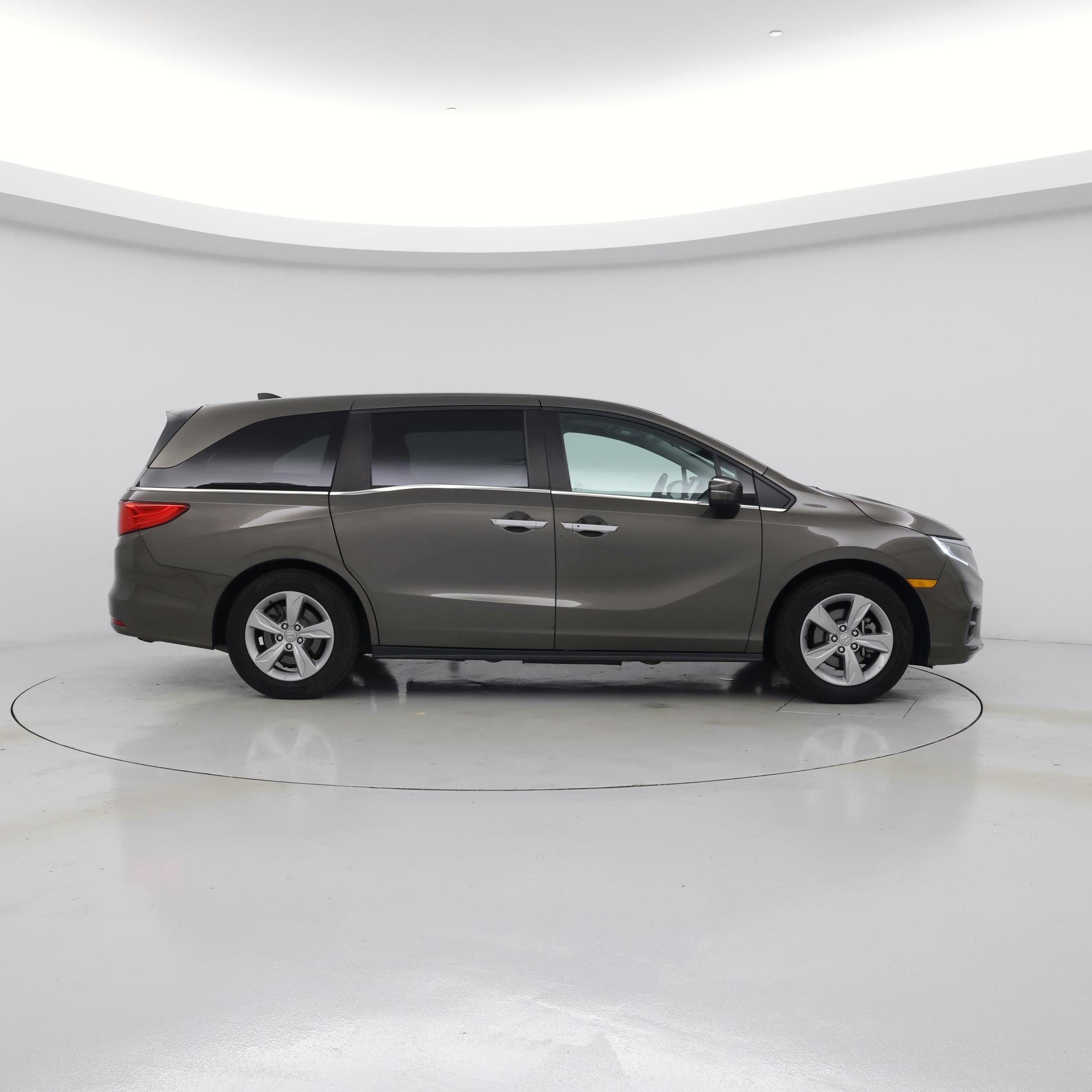 Thumbnail: 2018 Honda Odyssey - 7
