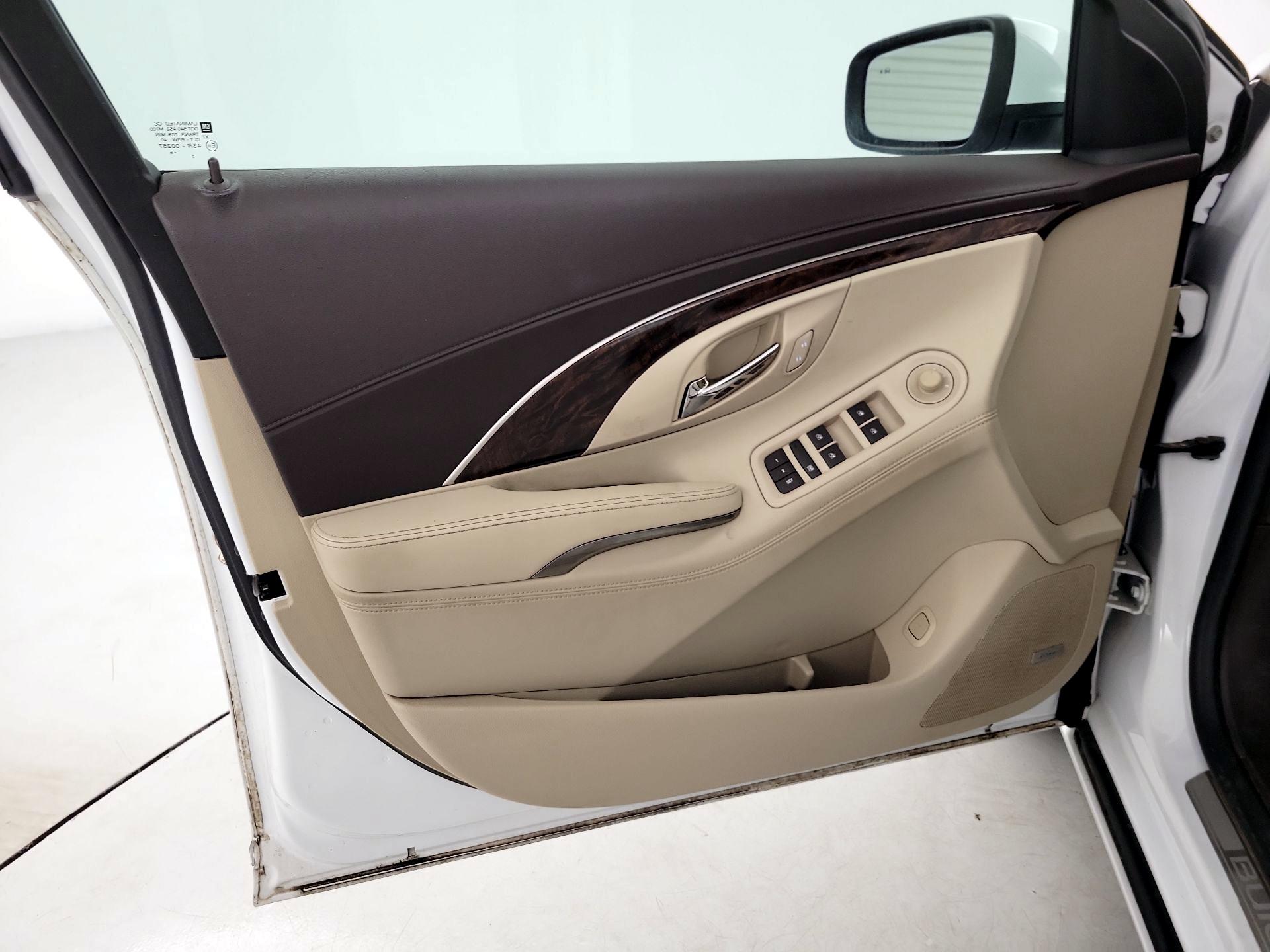 Thumbnail: 2016 Buick LaCrosse - 12