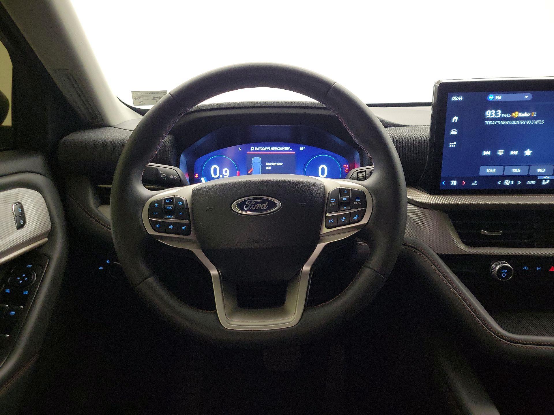 Thumbnail: 2025 Ford Explorer - 10