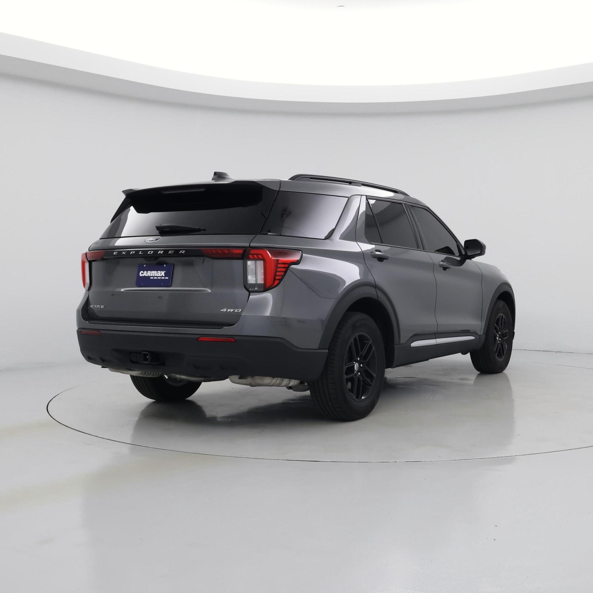 Thumbnail: 2025 Ford Explorer - 8