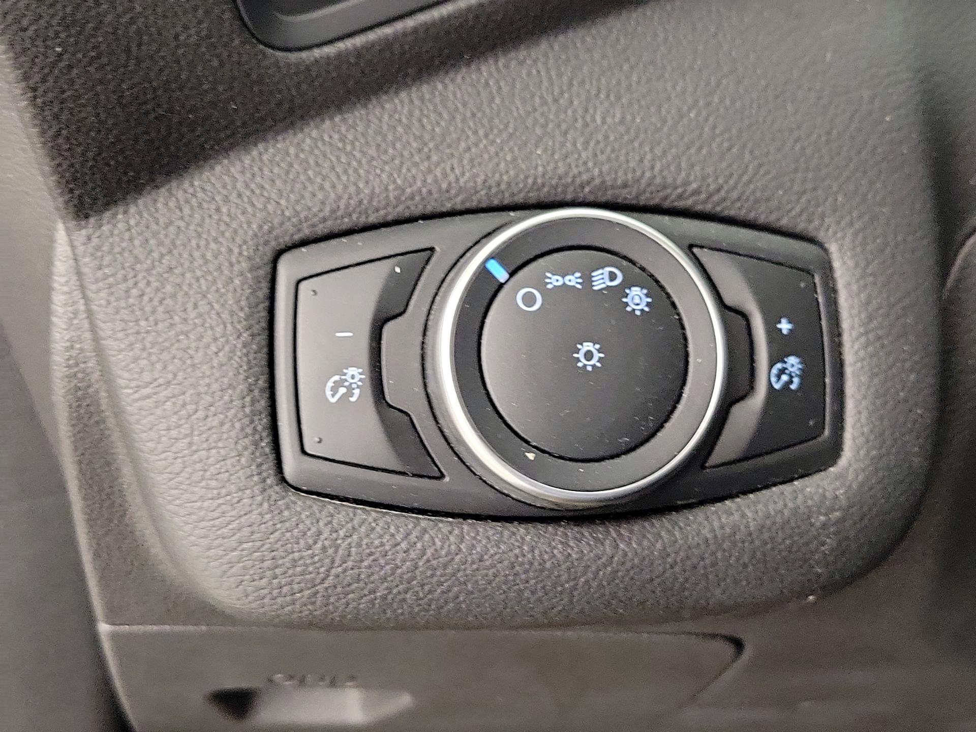 Thumbnail: 2017 Ford C-Max - 13