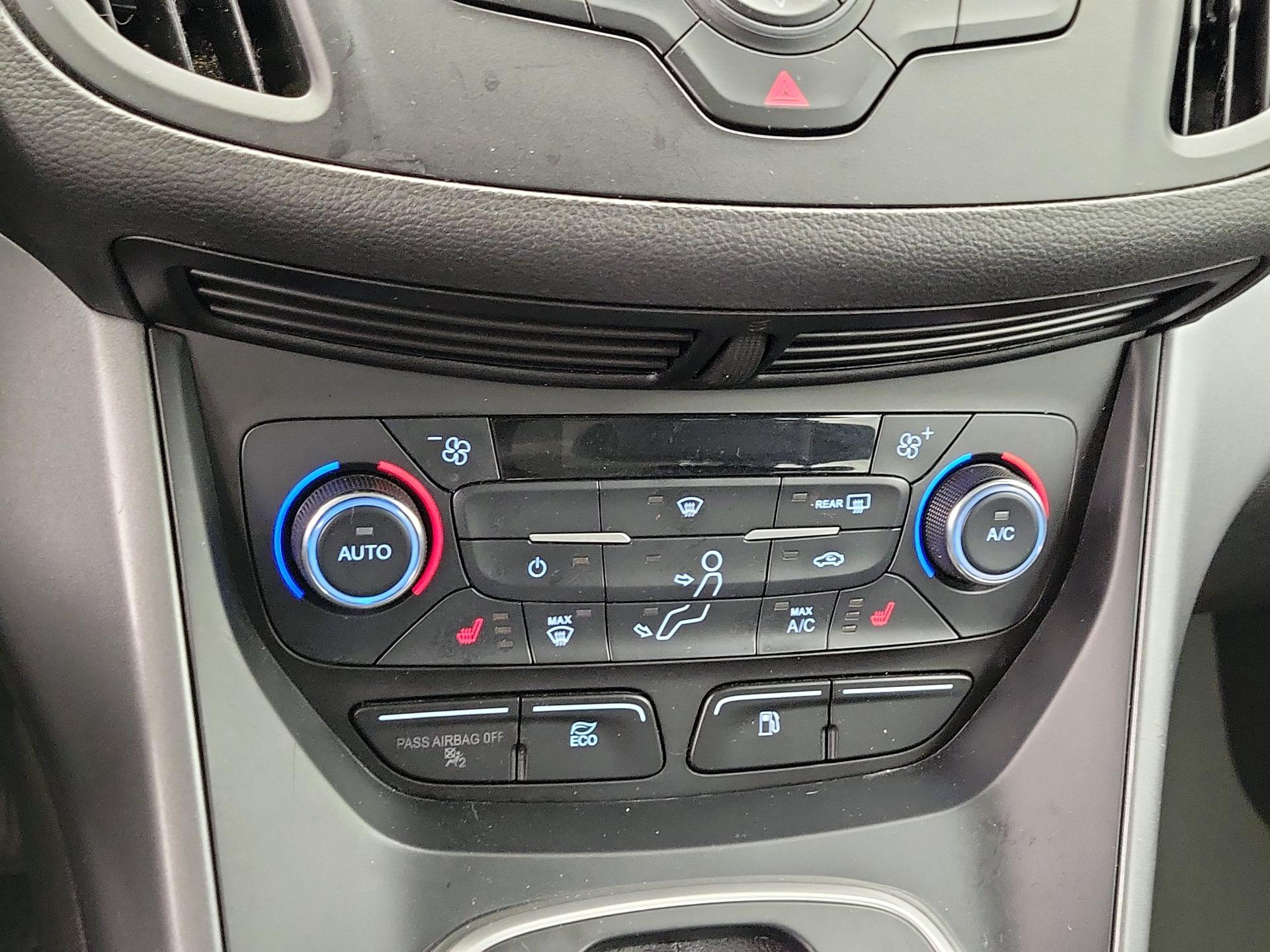 Thumbnail: 2017 Ford C-Max - 16