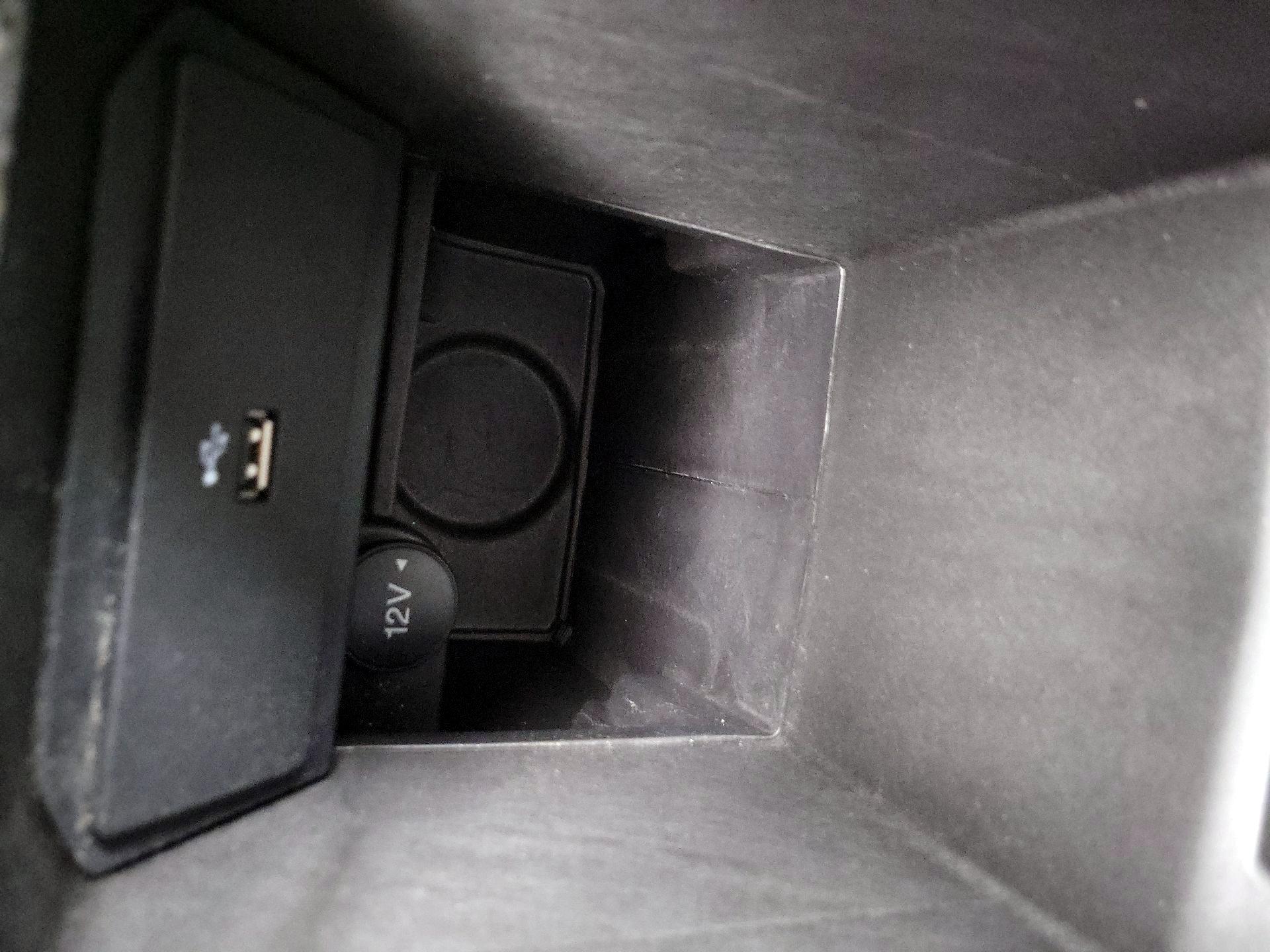 Thumbnail: 2017 Ford C-Max - 18