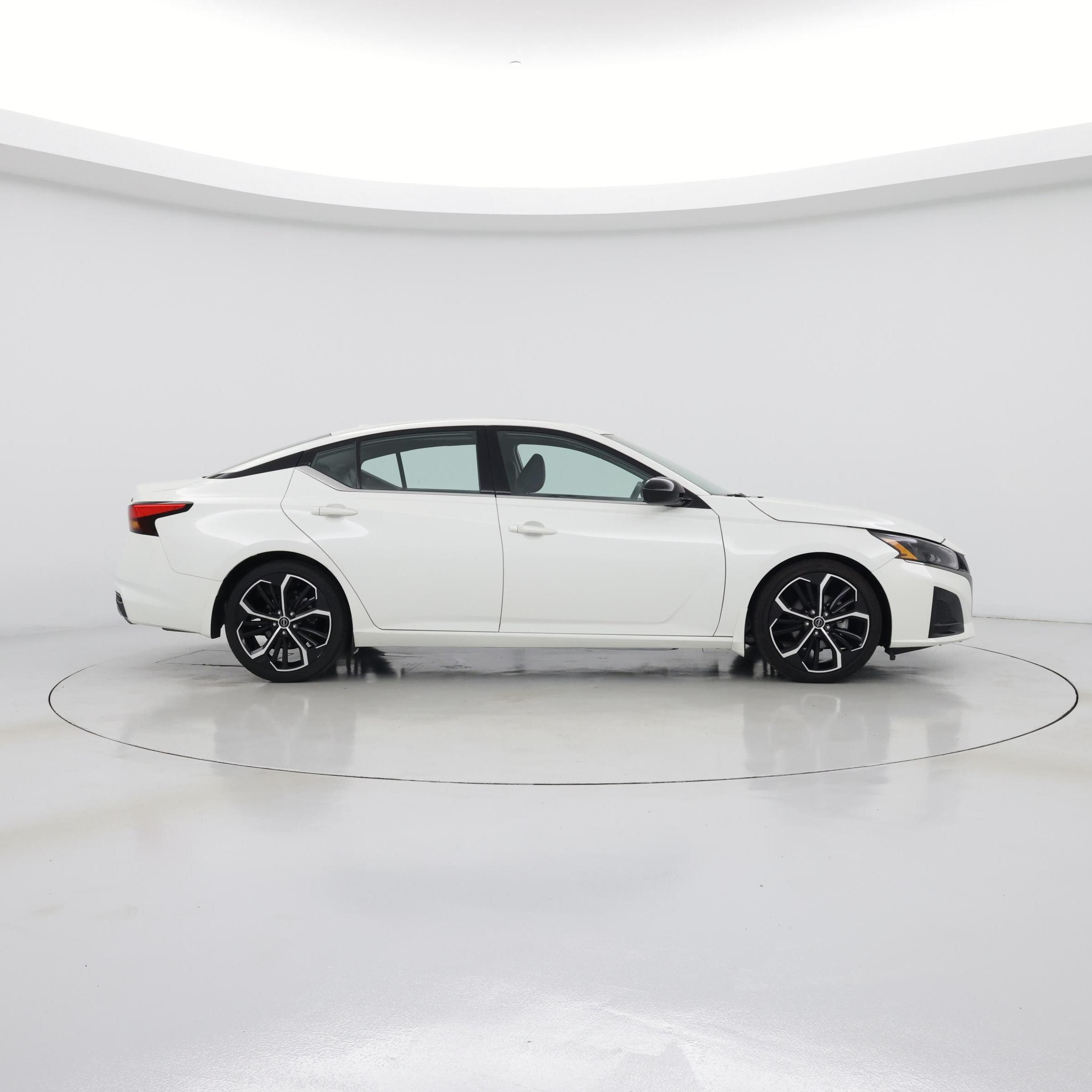 Thumbnail: 2024 Nissan Altima - 7