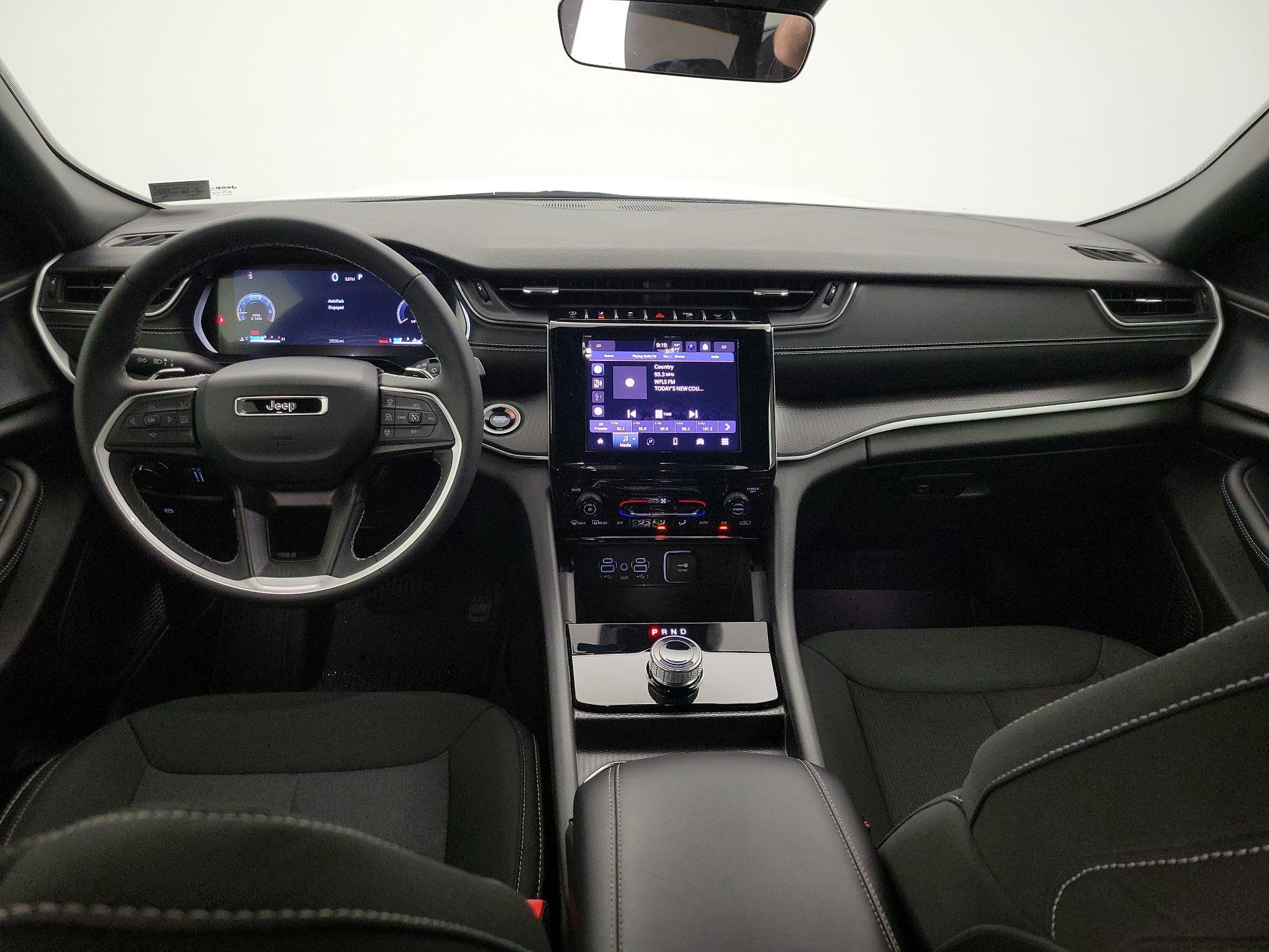 Thumbnail: 2025 Jeep Grand Cherokee - 9