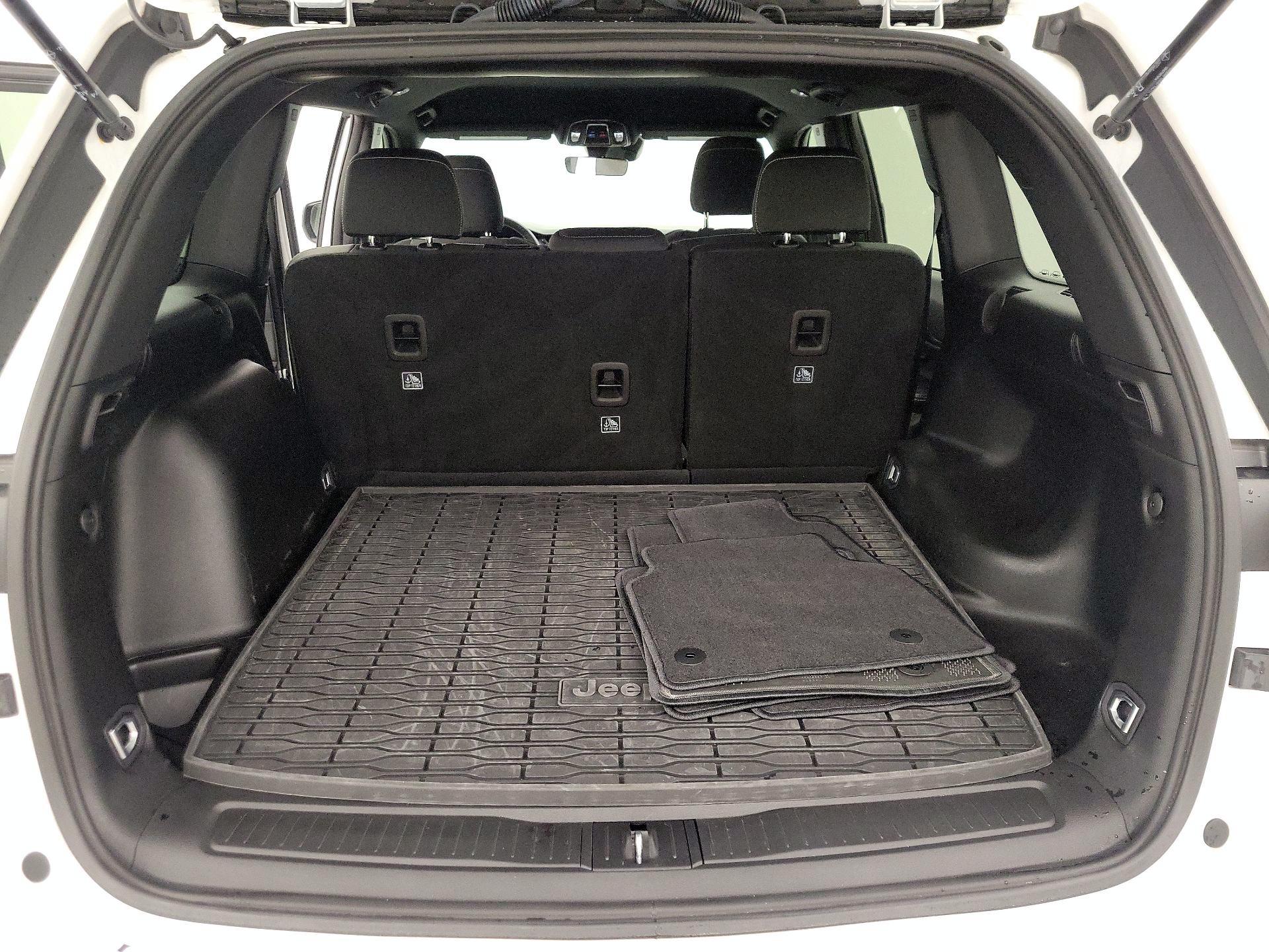 Thumbnail: 2025 Jeep Grand Cherokee - 20