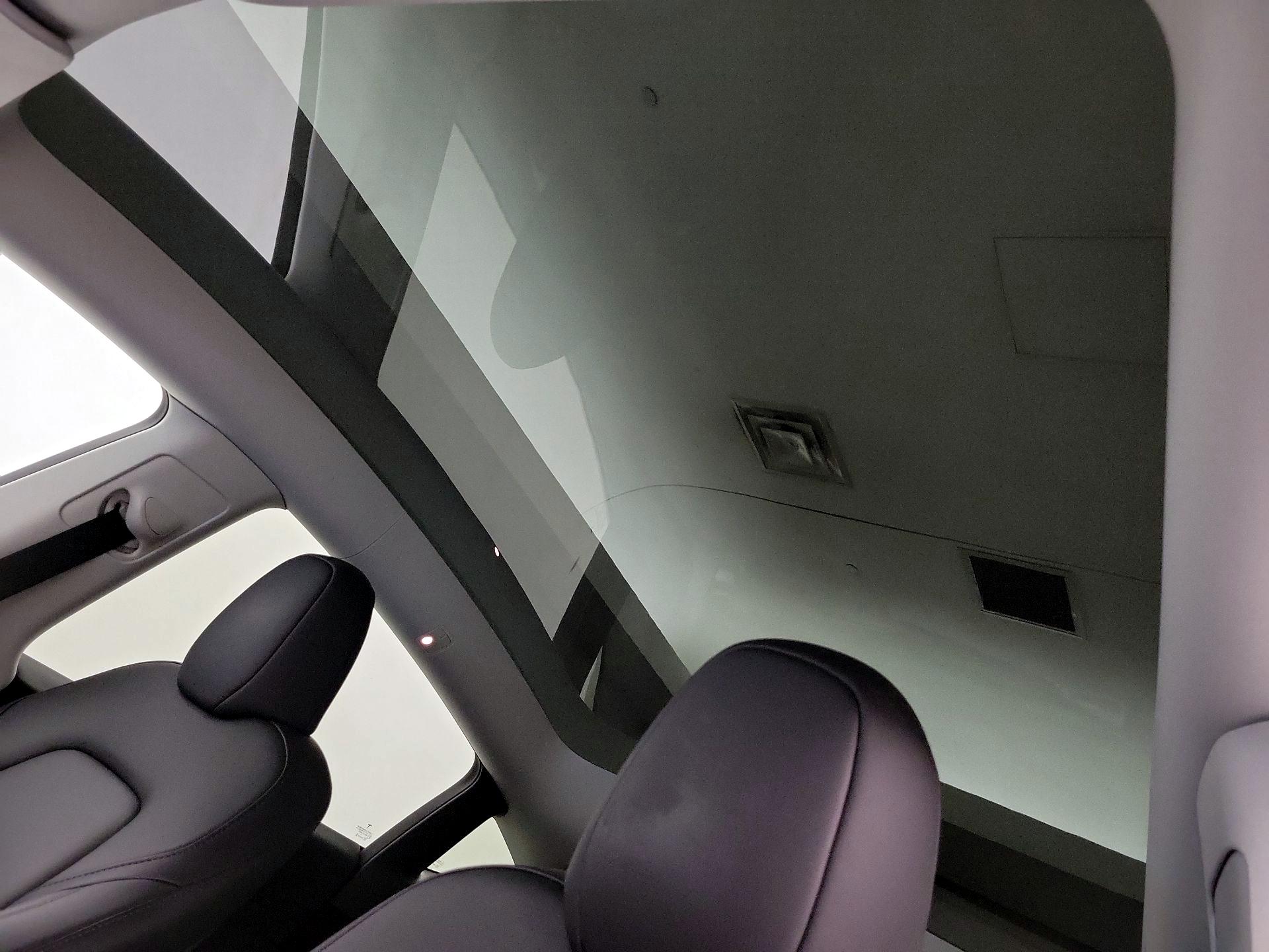 Thumbnail: 2023 Tesla Model Y - 19