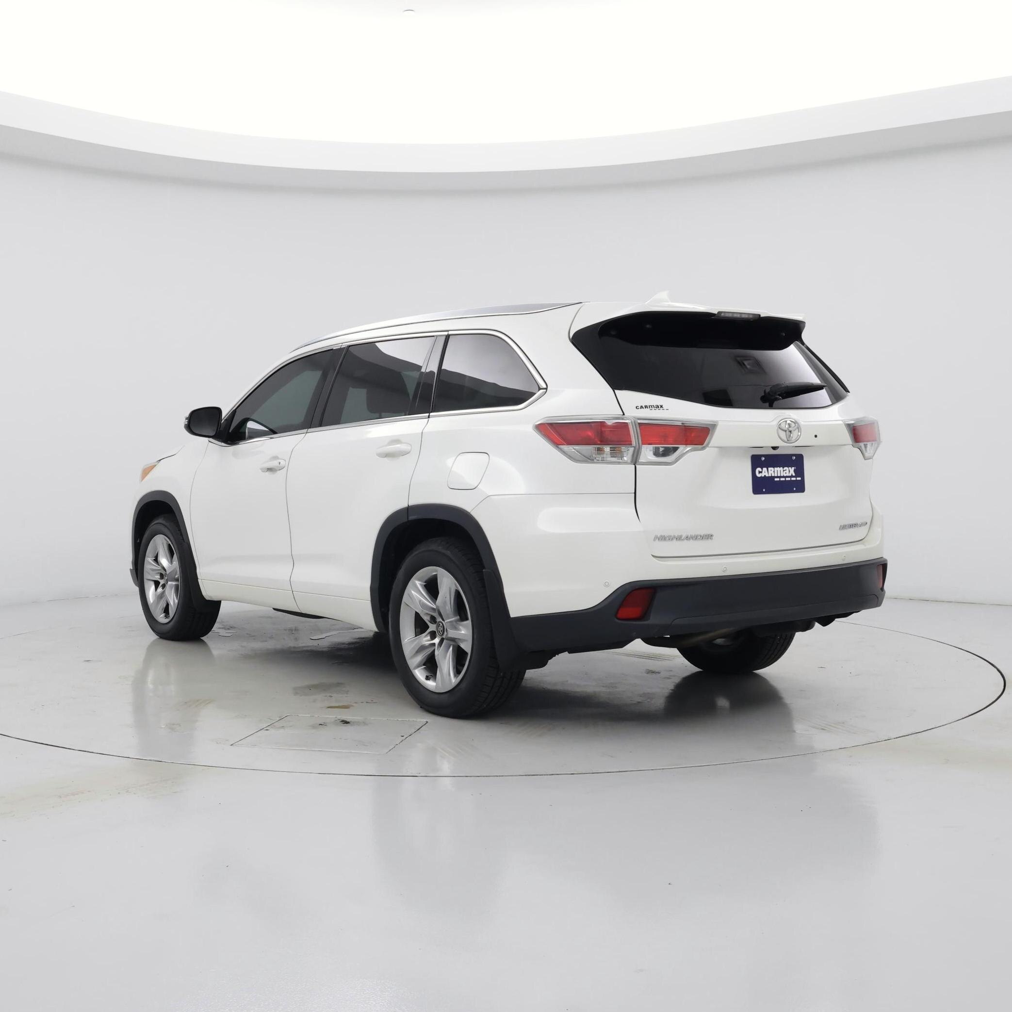 Thumbnail: 2016 Toyota Highlander - 2