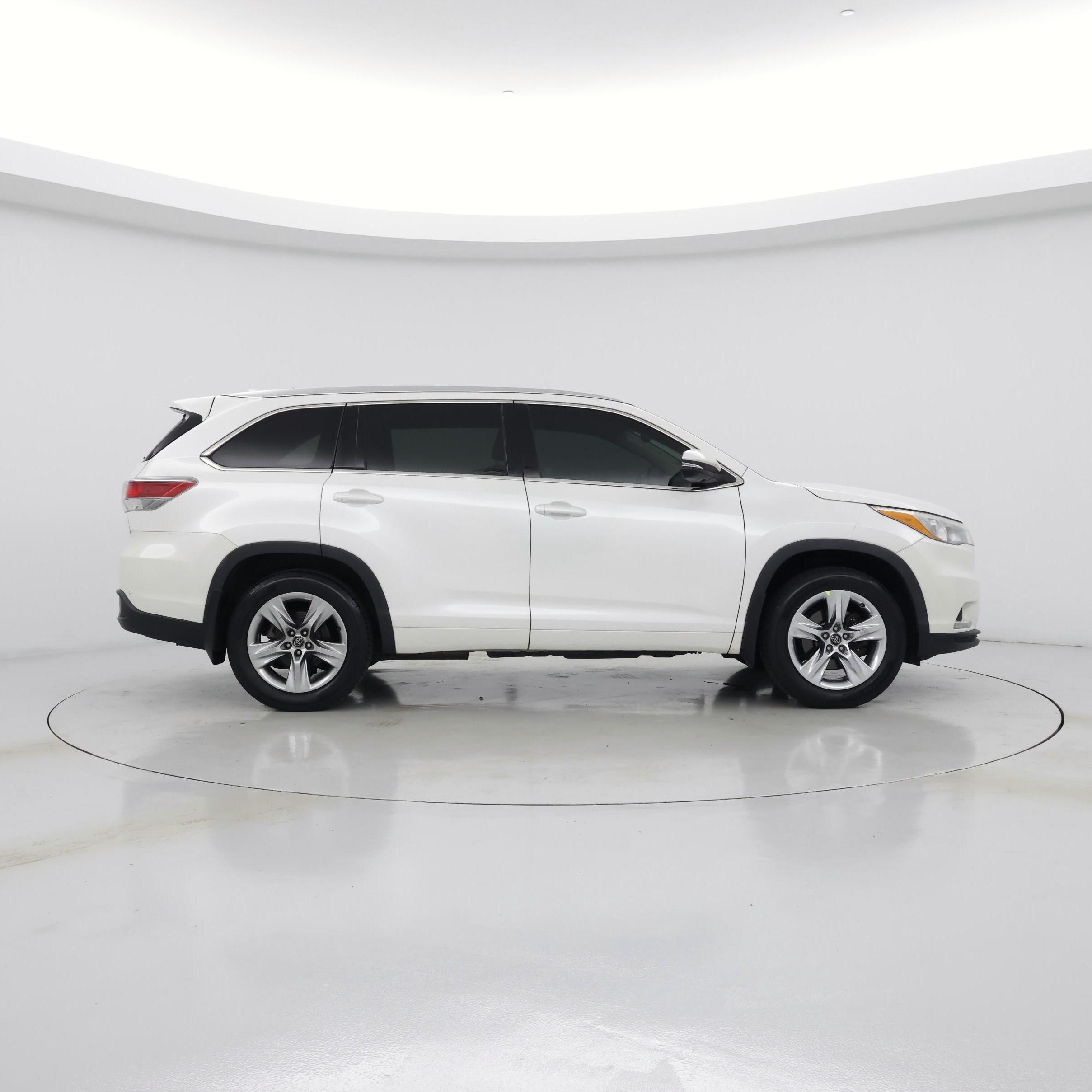 Thumbnail: 2016 Toyota Highlander - 7