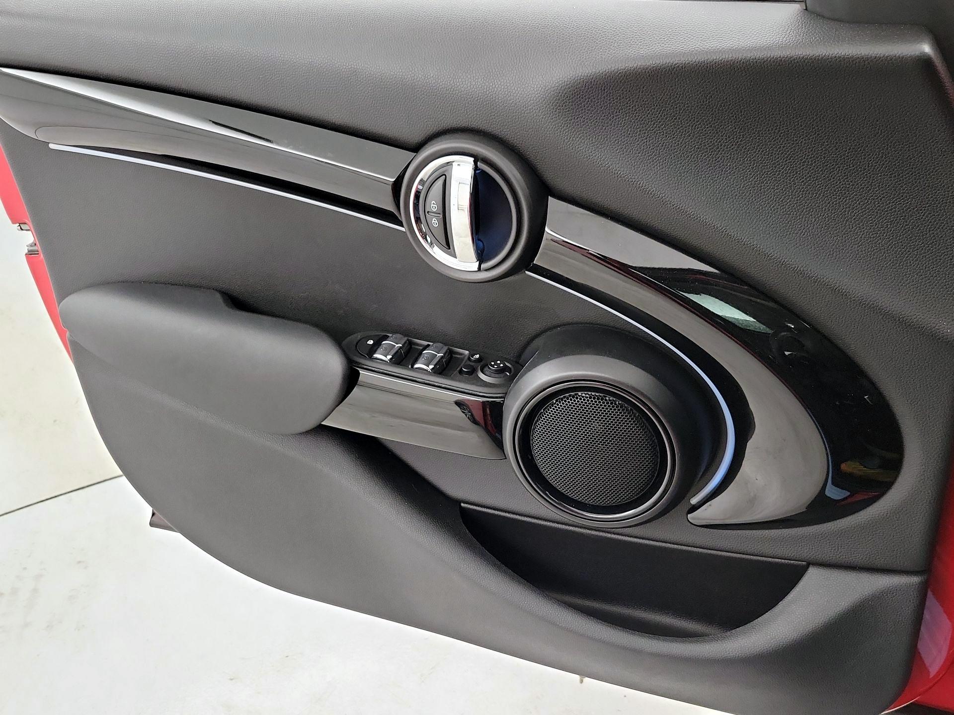 Thumbnail: 2022 MINI Cooper Hardtop - 12