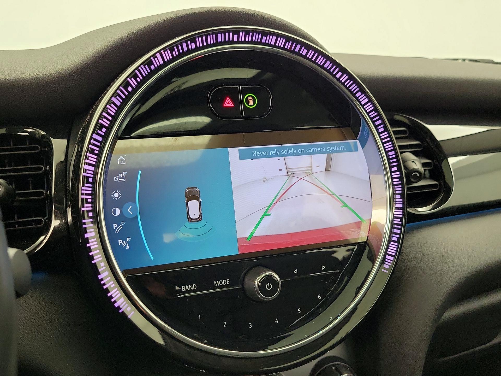 Thumbnail: 2022 MINI Cooper Hardtop - 15