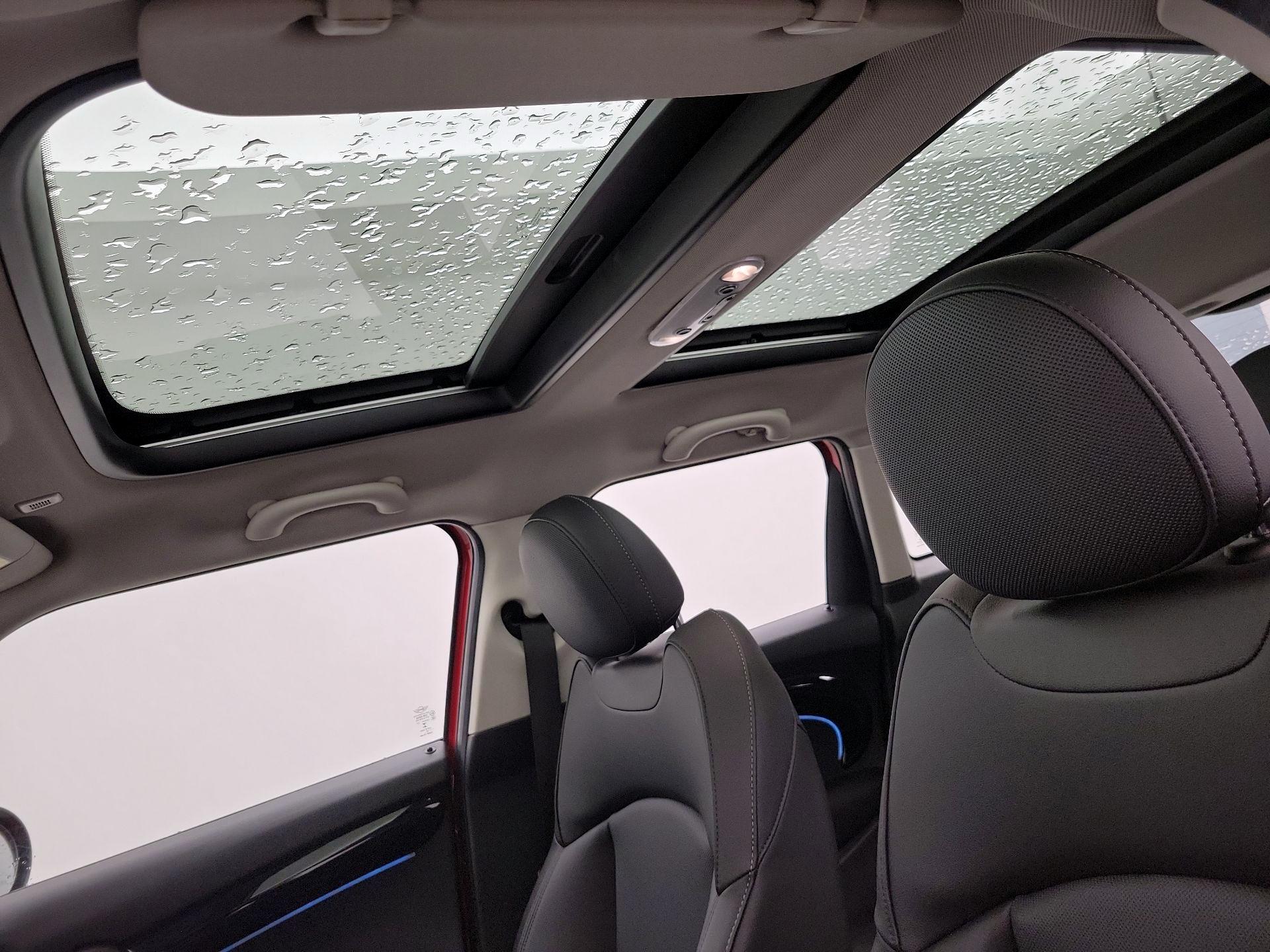 Thumbnail: 2022 MINI Cooper Hardtop - 20