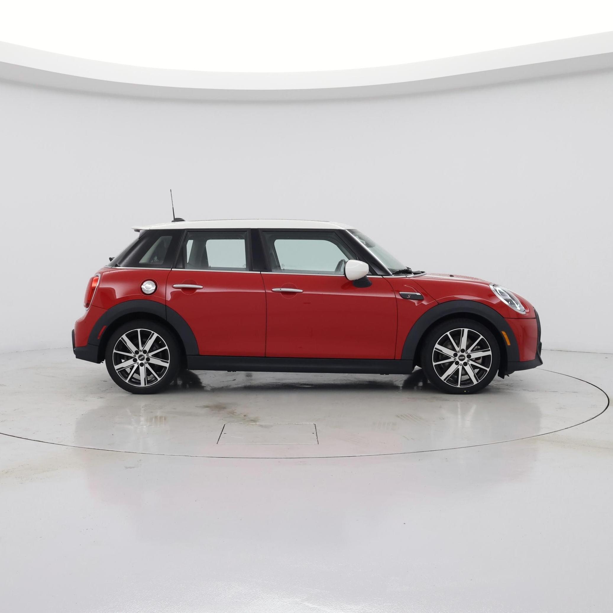 Thumbnail: 2022 MINI Cooper Hardtop - 7