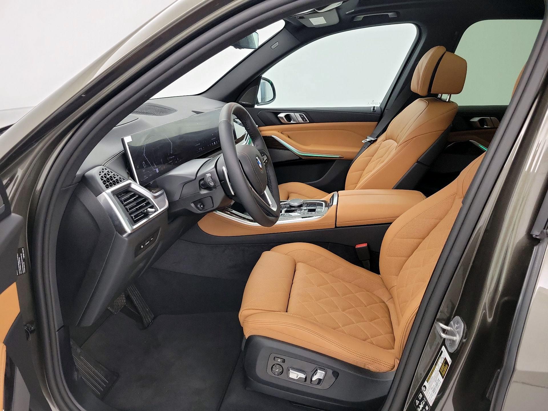 Thumbnail: 2026 BMW X5 - 11