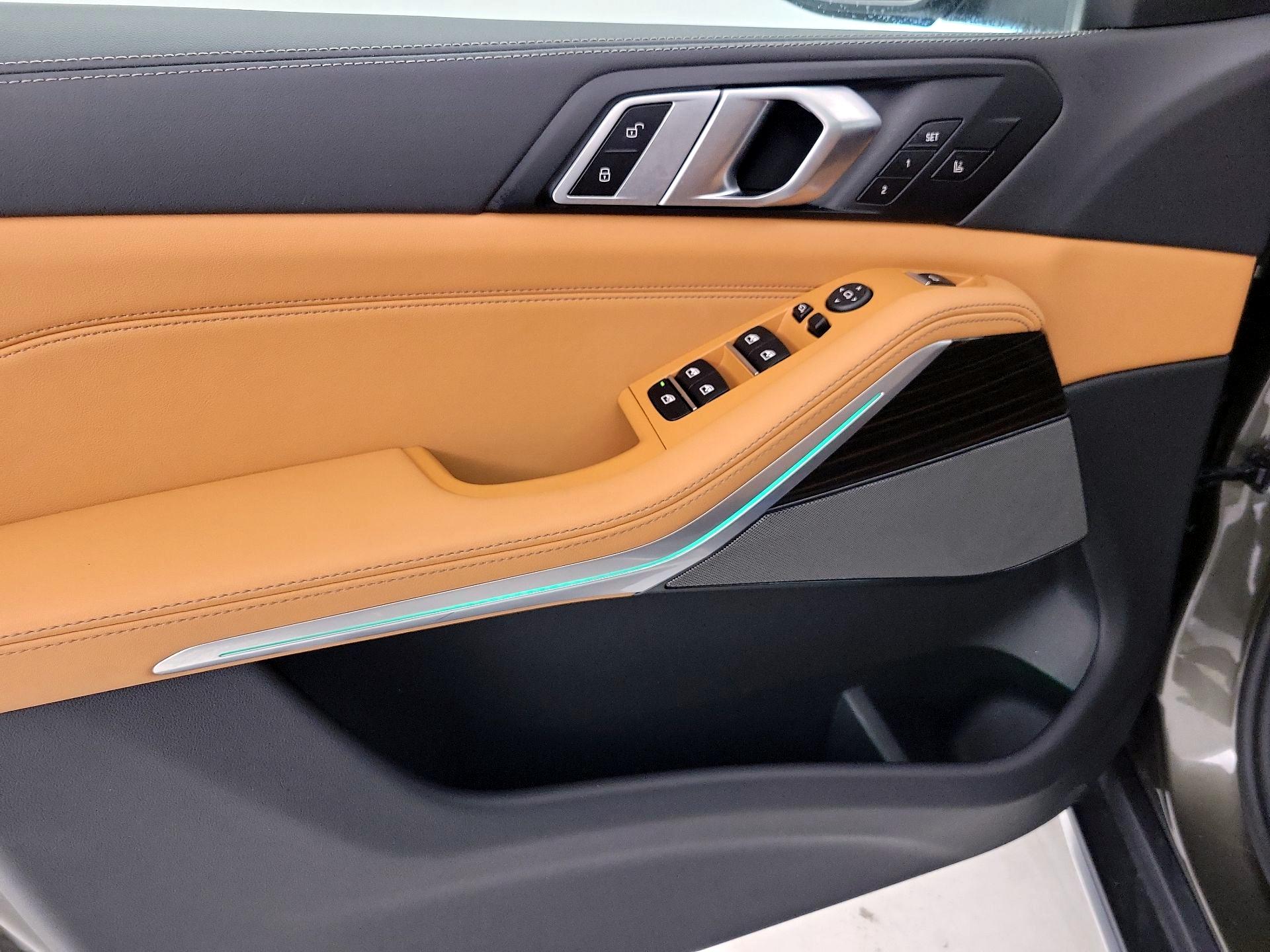 Thumbnail: 2026 BMW X5 - 12