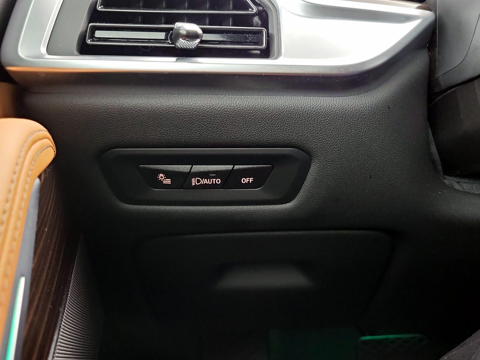 Thumbnail: 2026 BMW X5 - 13