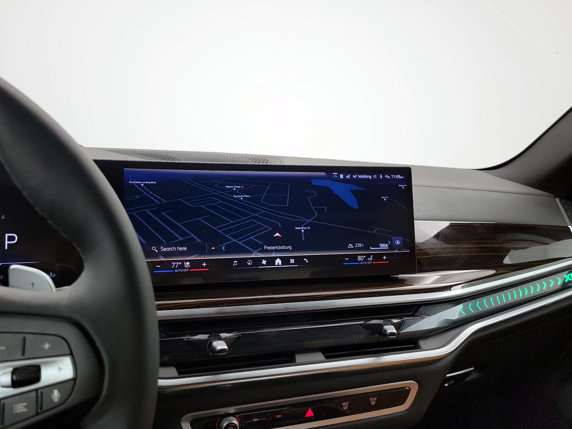 Thumbnail: 2026 BMW X5 - 14