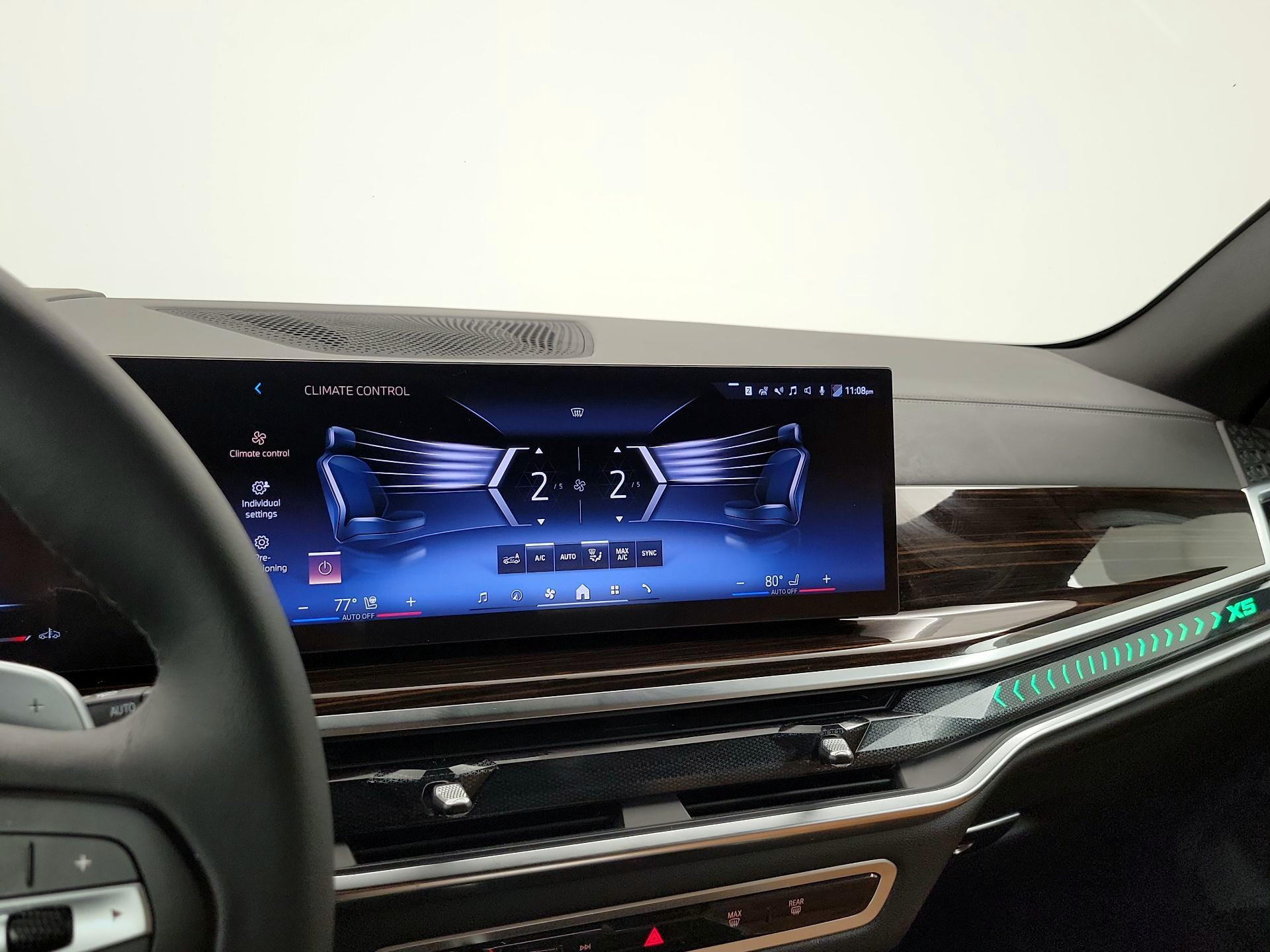 Thumbnail: 2026 BMW X5 - 17