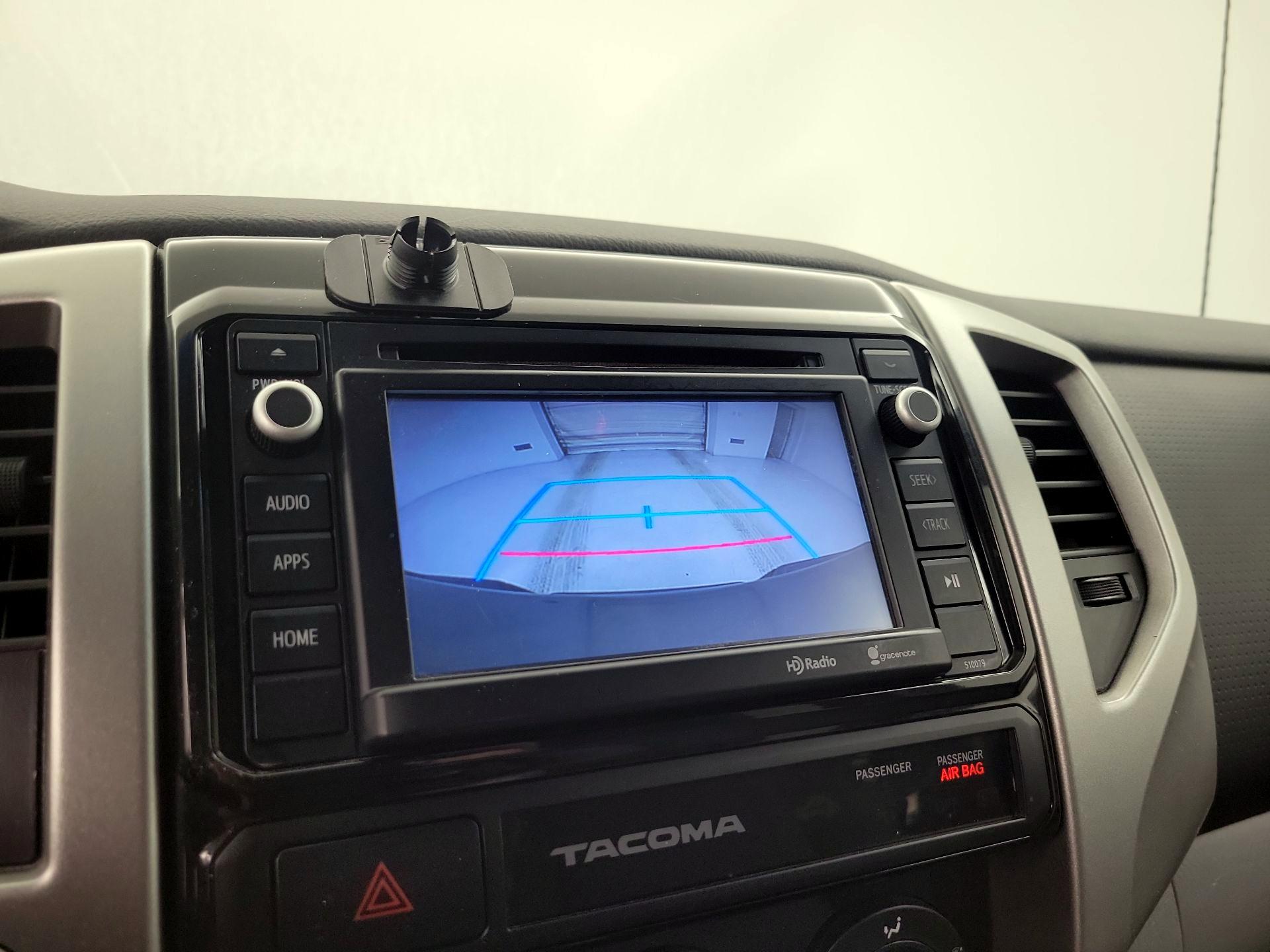 Thumbnail: 2015 Toyota Tacoma - 14