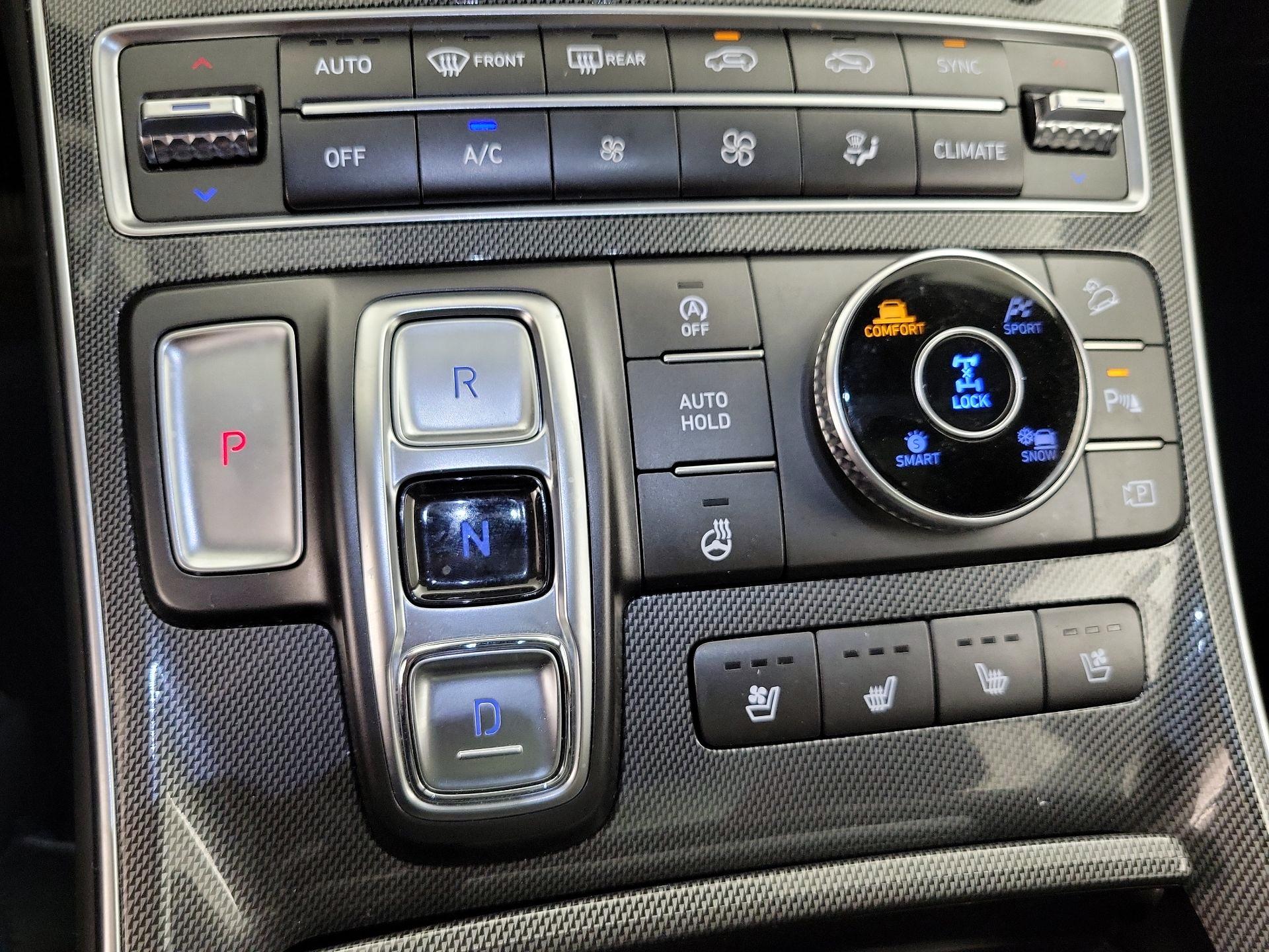 Thumbnail: 2023 Hyundai Santa Fe - 18