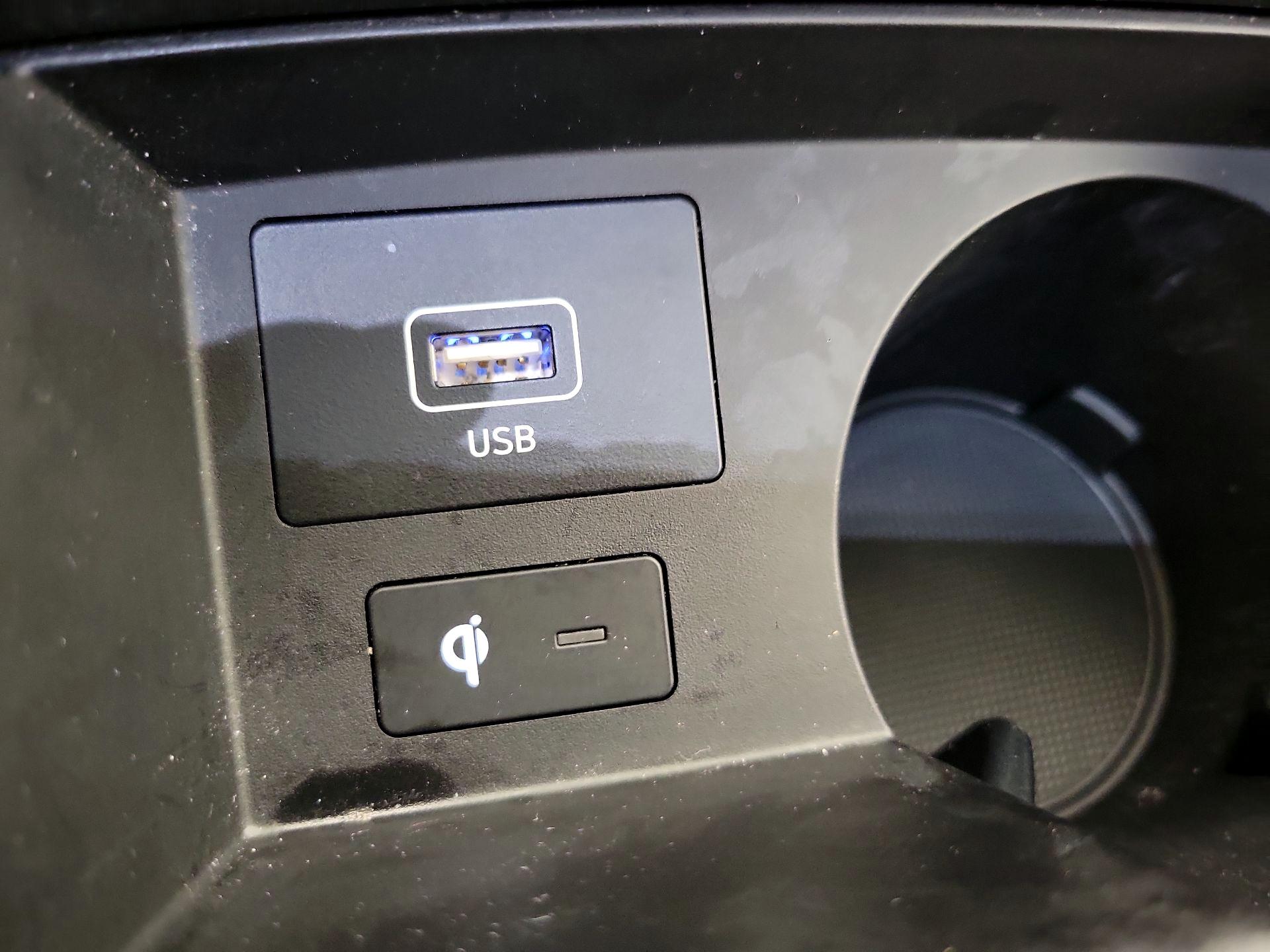 Thumbnail: 2023 Hyundai Santa Fe - 19