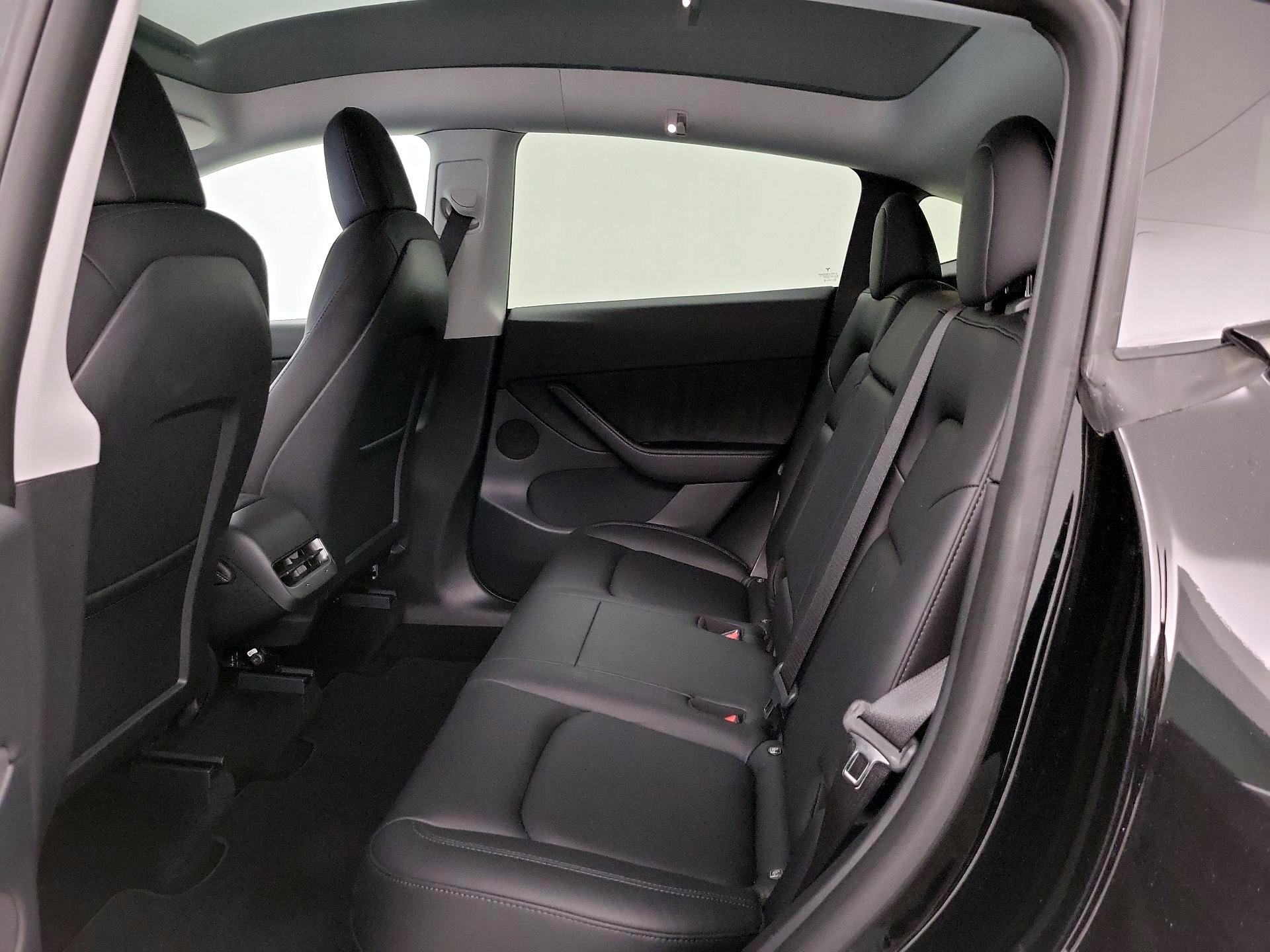 Thumbnail: 2021 Tesla Model Y - 19