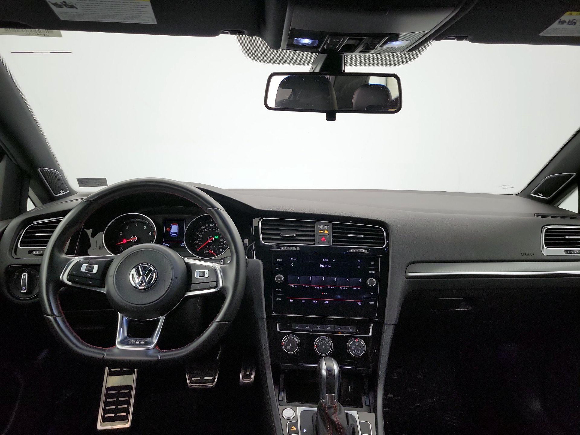 Thumbnail: 2019 Volkswagen Golf - 9