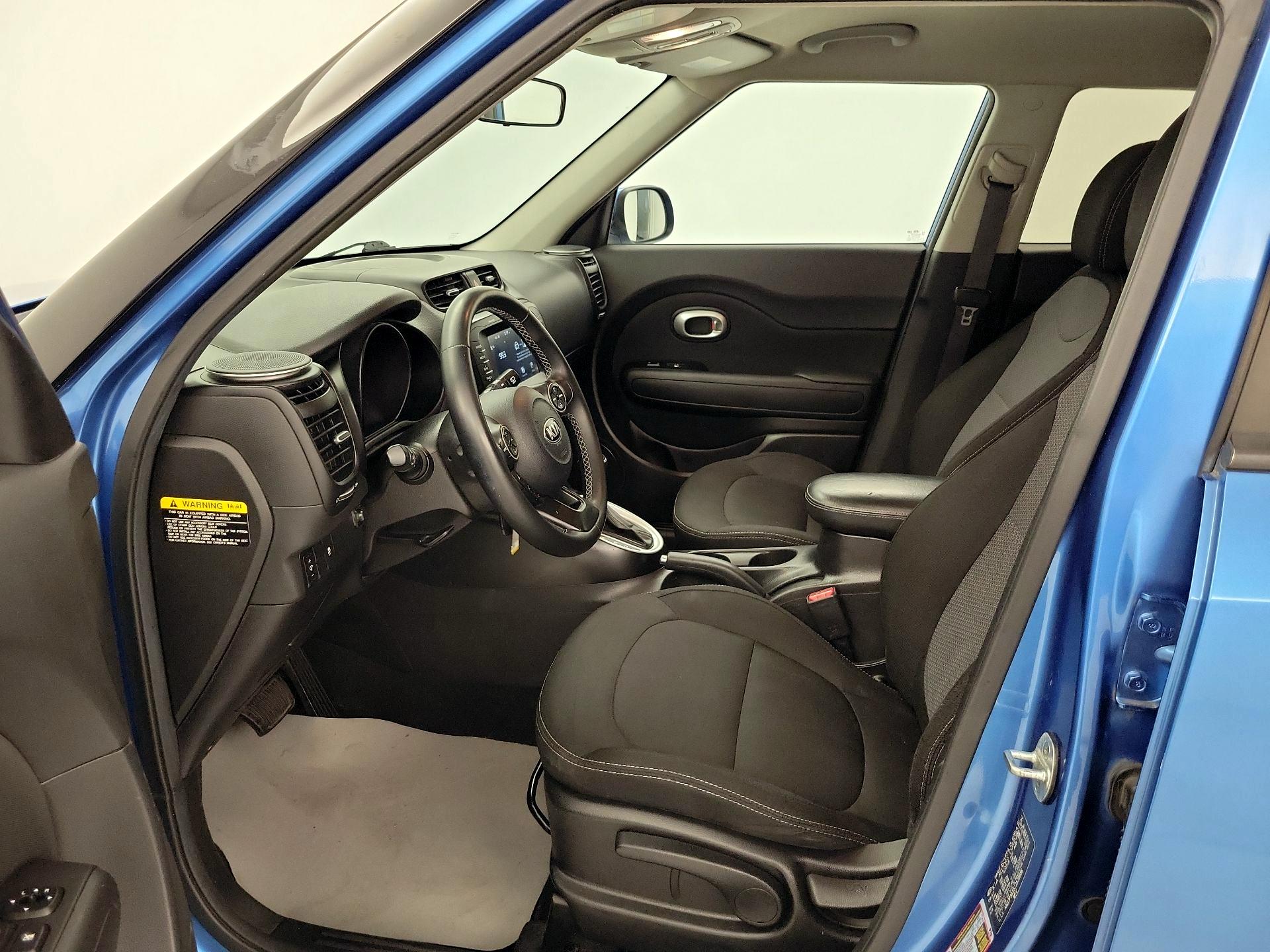 Thumbnail: 2018 Kia Soul - 11