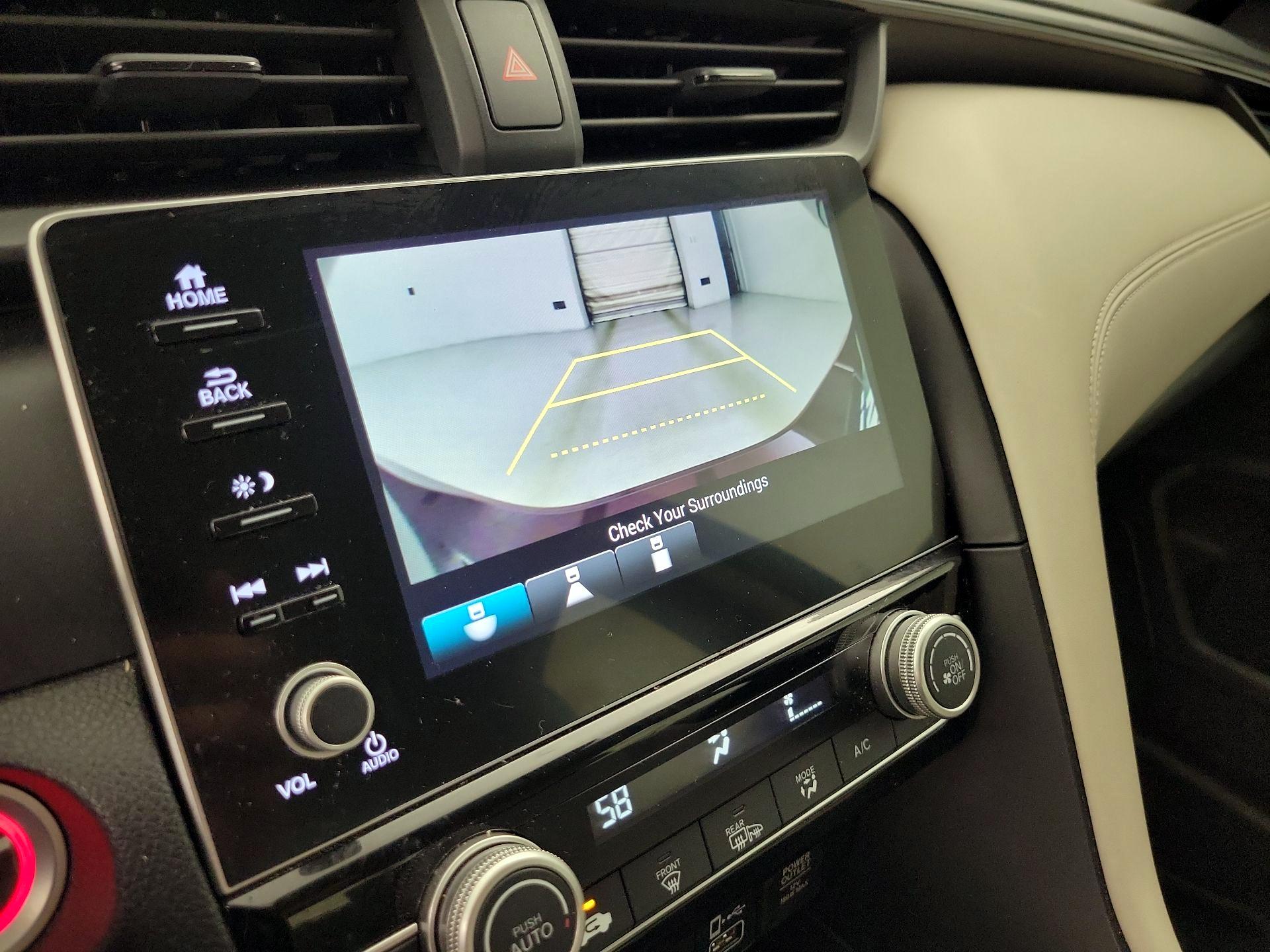 Thumbnail: 2019 Honda Insight - 14