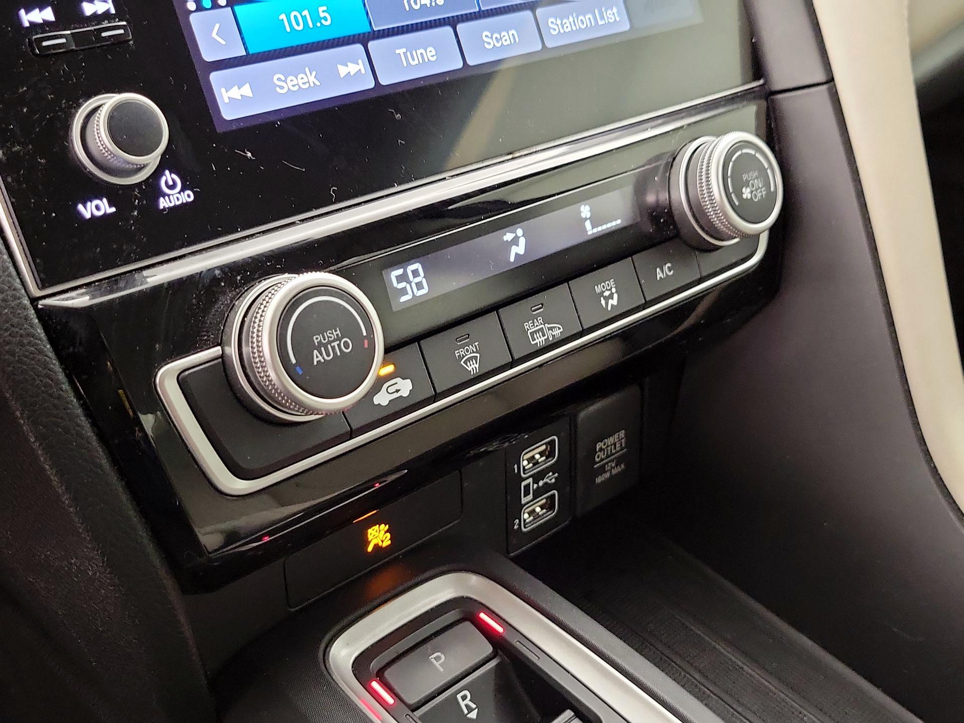 Thumbnail: 2019 Honda Insight - 16