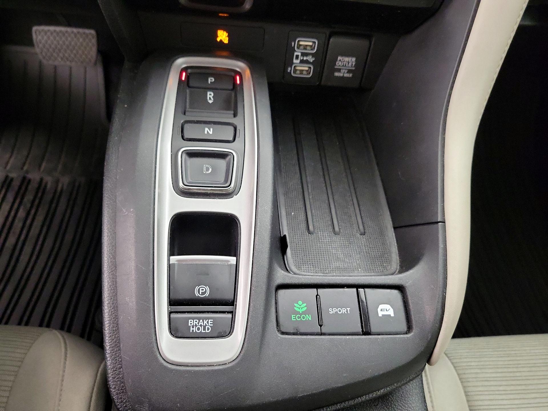 Thumbnail: 2019 Honda Insight - 17