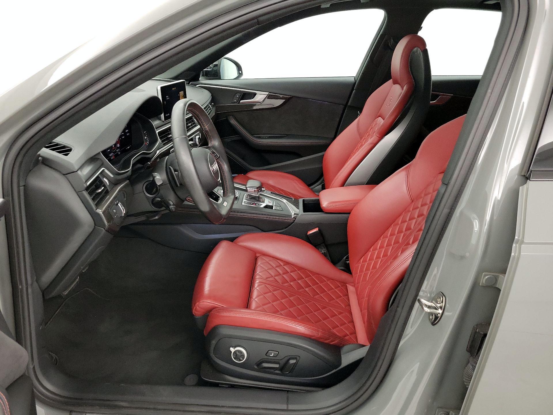 Thumbnail: 2019 Audi S4 - 11