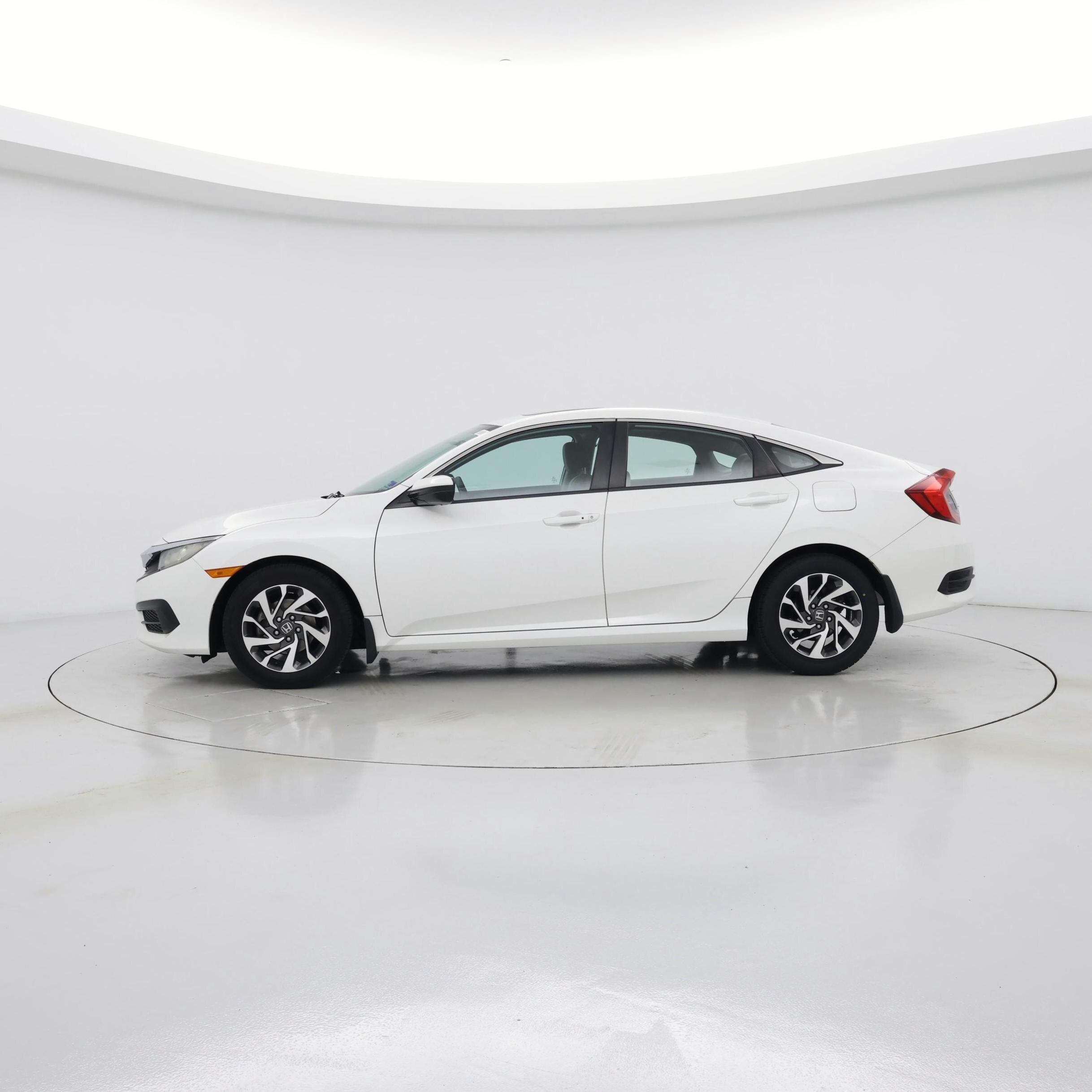 Thumbnail: 2016 Honda Civic - 3