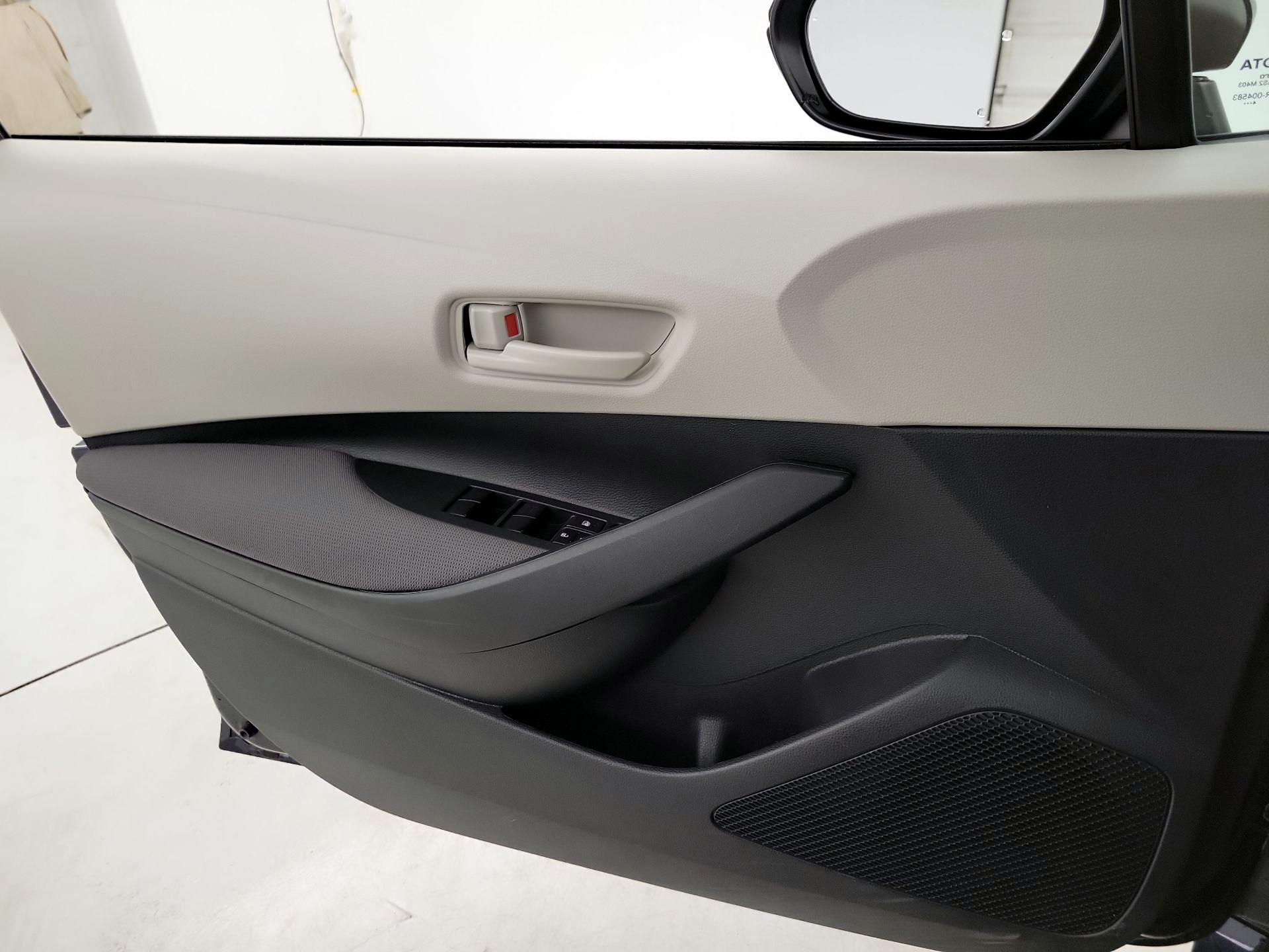 Thumbnail: 2025 Toyota Corolla - 12