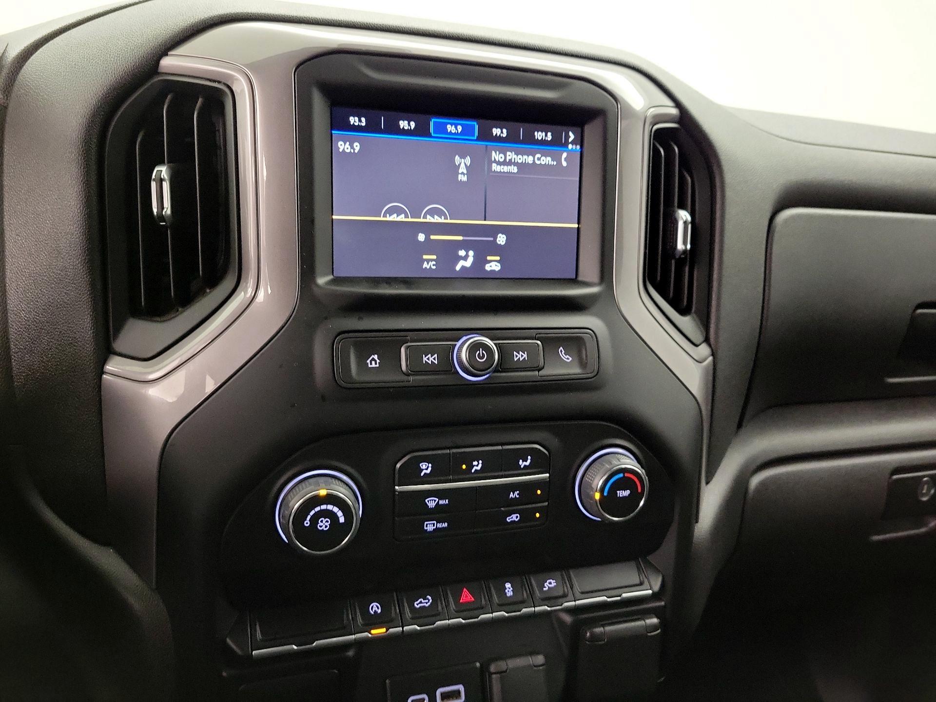 Thumbnail: 2022 Chevrolet Silverado 1500 - 16