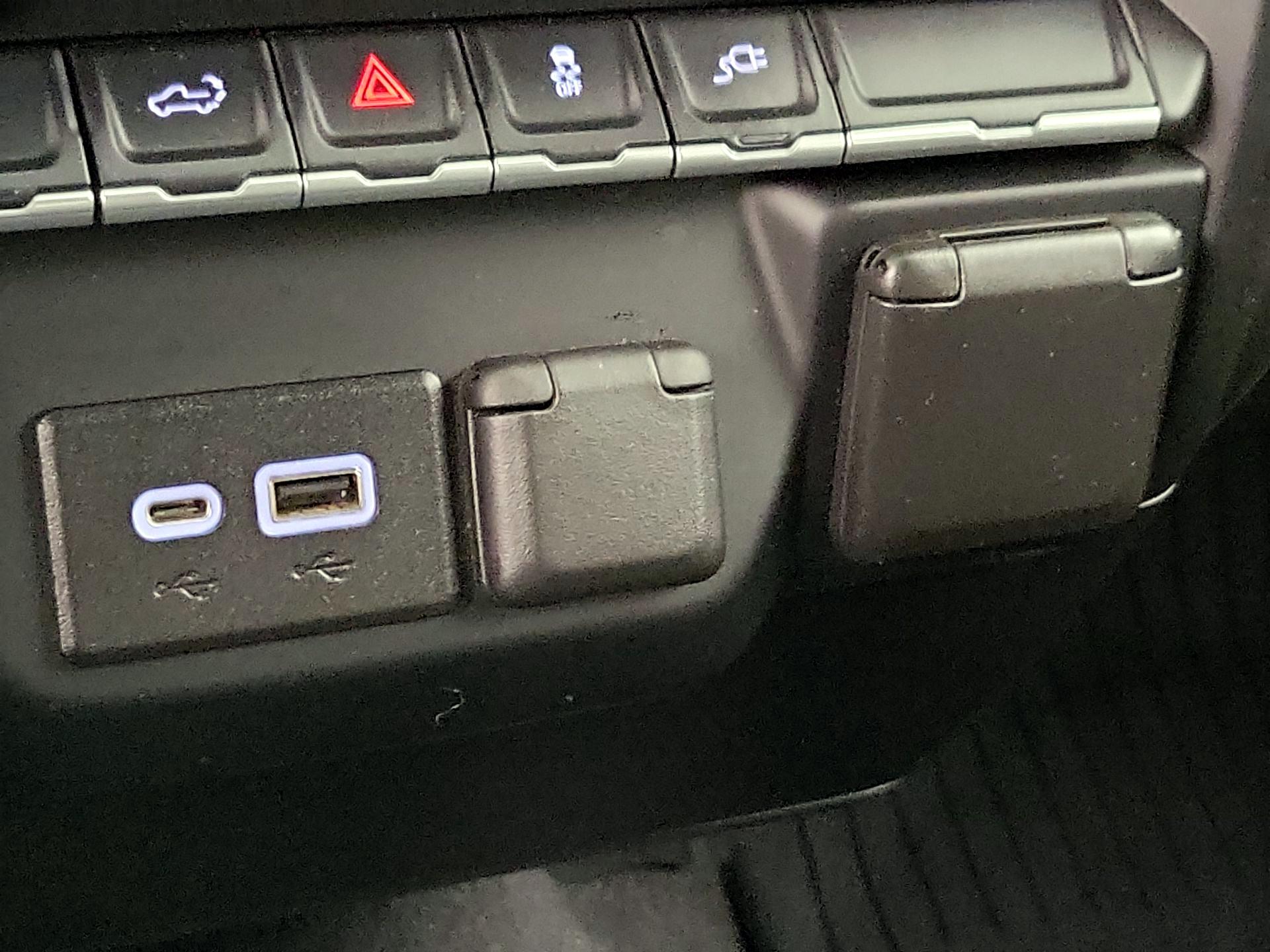 Thumbnail: 2022 Chevrolet Silverado 1500 - 18