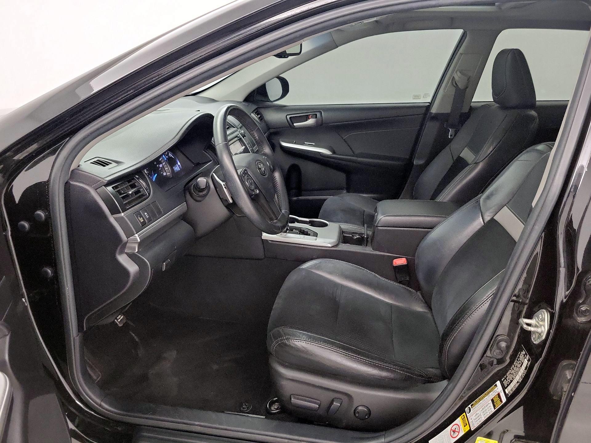 Thumbnail: 2014 Toyota Camry - 11